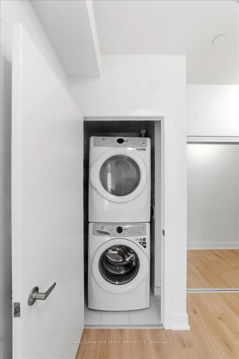 Photo 22 of Unit 403, 2088 James Street, Burlington, Brant — HOMEH