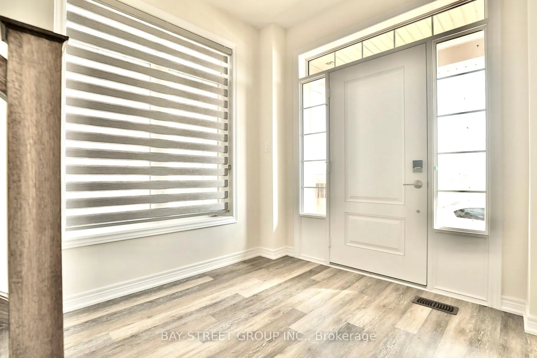 Photo 3 of Unit 7, 3026 Postridge Drive, Oakville, Joshua Meadows — HOMEH