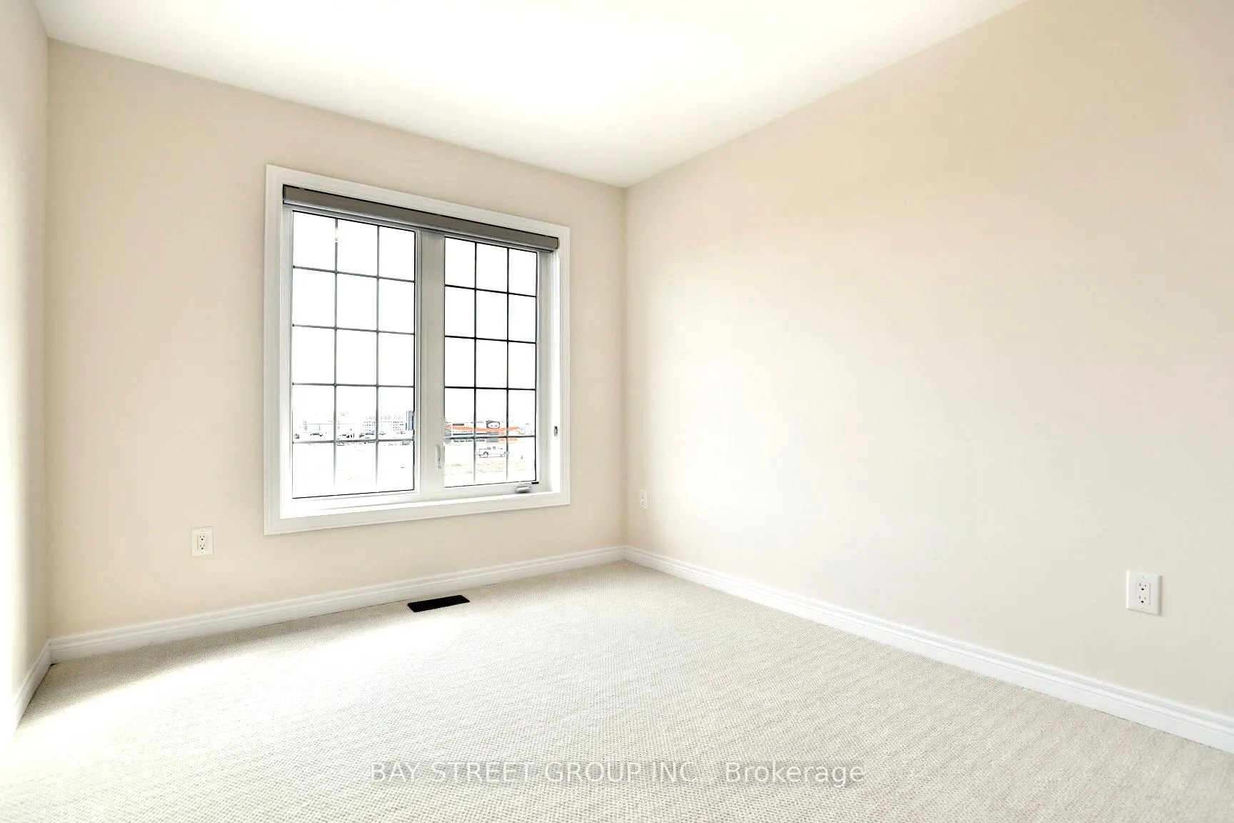 Photo 19 of Unit 7, 3026 Postridge Drive, Oakville, Joshua Meadows — HOMEH