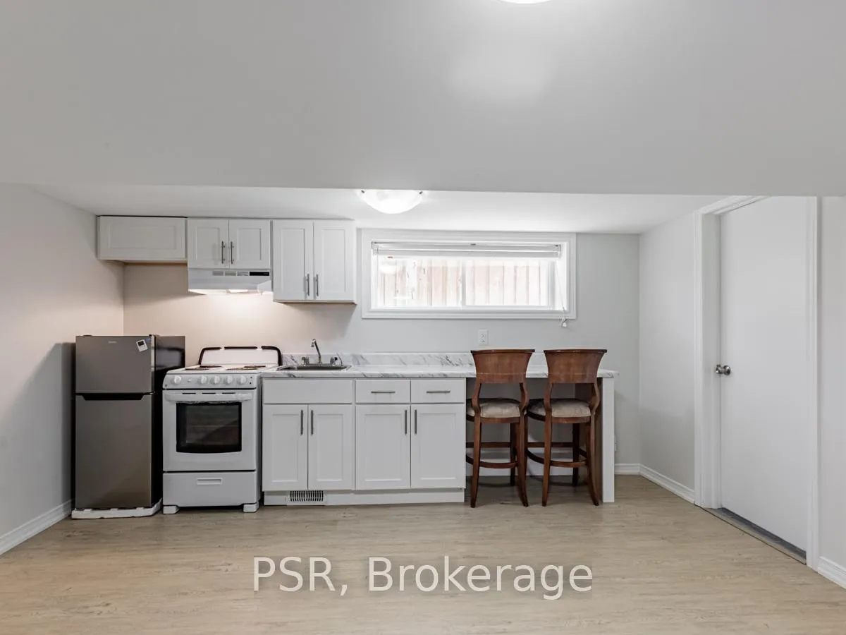 Photo 8 of Unit Bsmt, 41 Fairholme Avenue, Toronto, Englemount-Lawrence — HOMEH