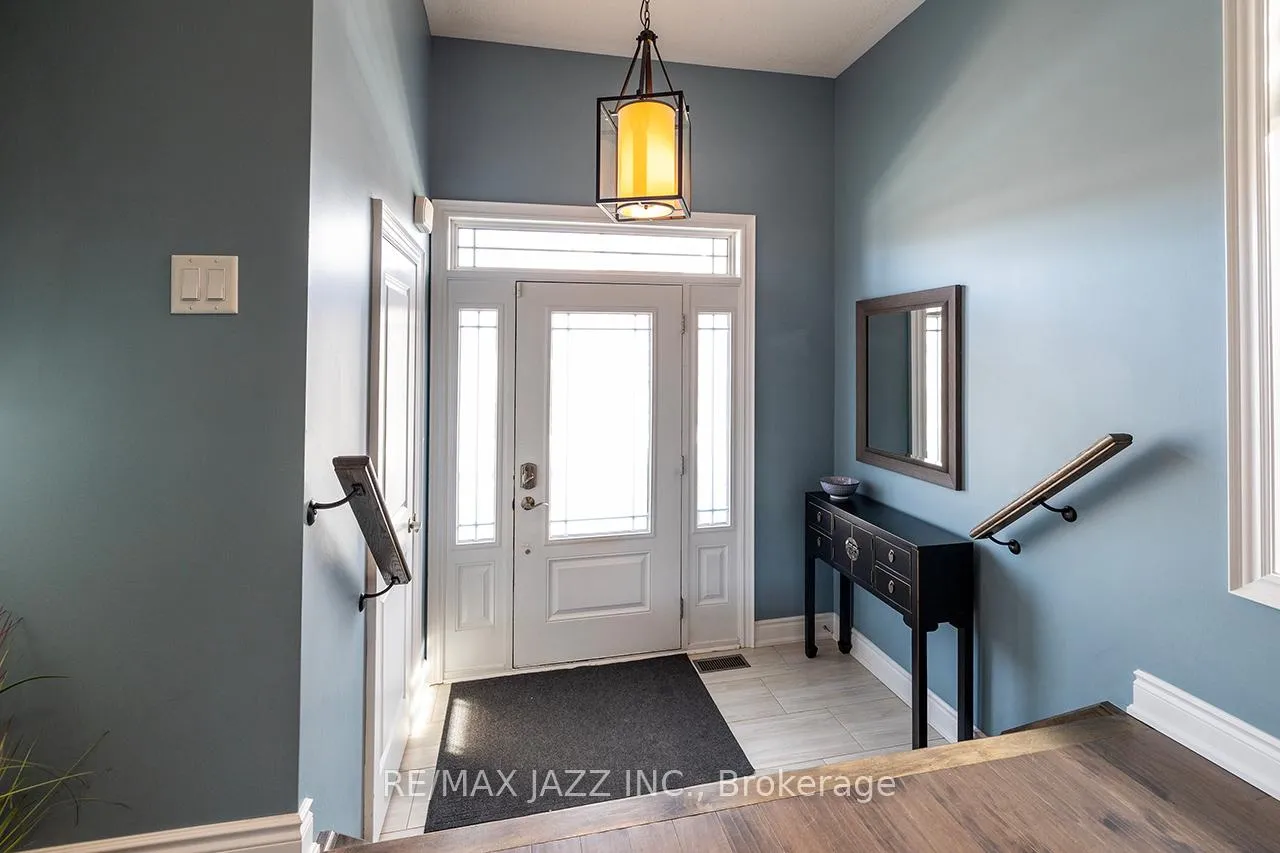 Photo 4 of 43 Elmer Adams Drive, Clarington, Courtice — HOMEH