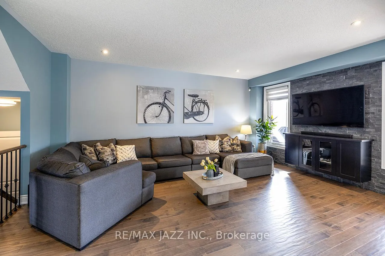 Photo 7 of 43 Elmer Adams Drive, Clarington, Courtice — HOMEH