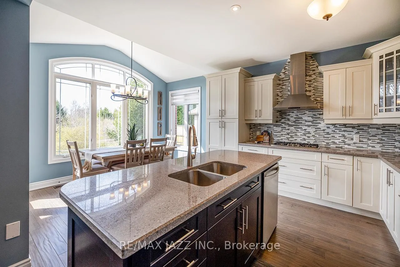 Photo 9 of 43 Elmer Adams Drive, Clarington, Courtice — HOMEH