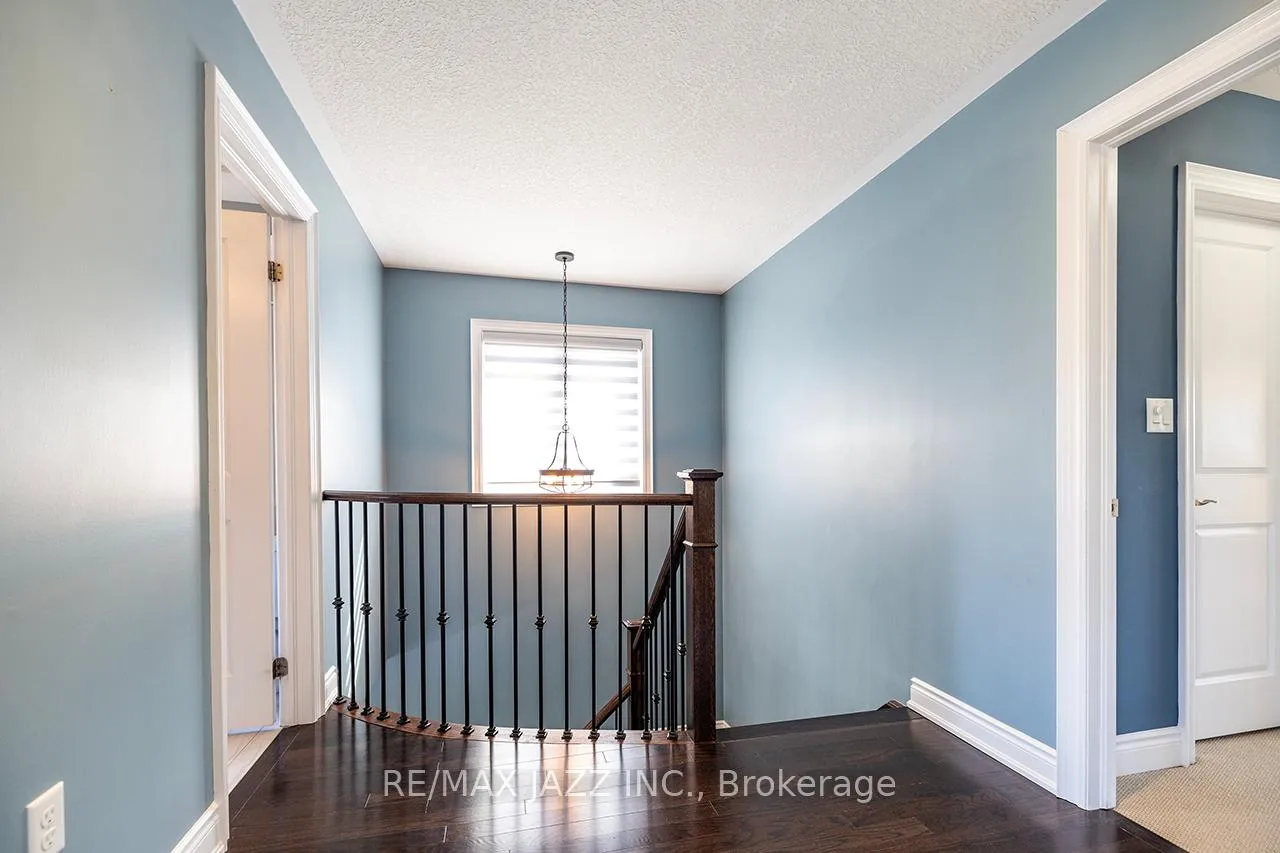 Photo 19 of 43 Elmer Adams Drive, Clarington, Courtice — HOMEH