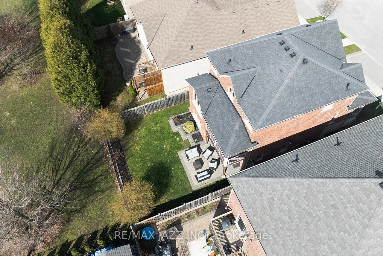 Photo 38 of 43 Elmer Adams Drive, Clarington, Courtice — HOMEH