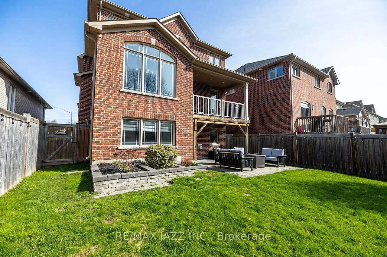 Photo 41 of 43 Elmer Adams Drive, Clarington, Courtice — HOMEH