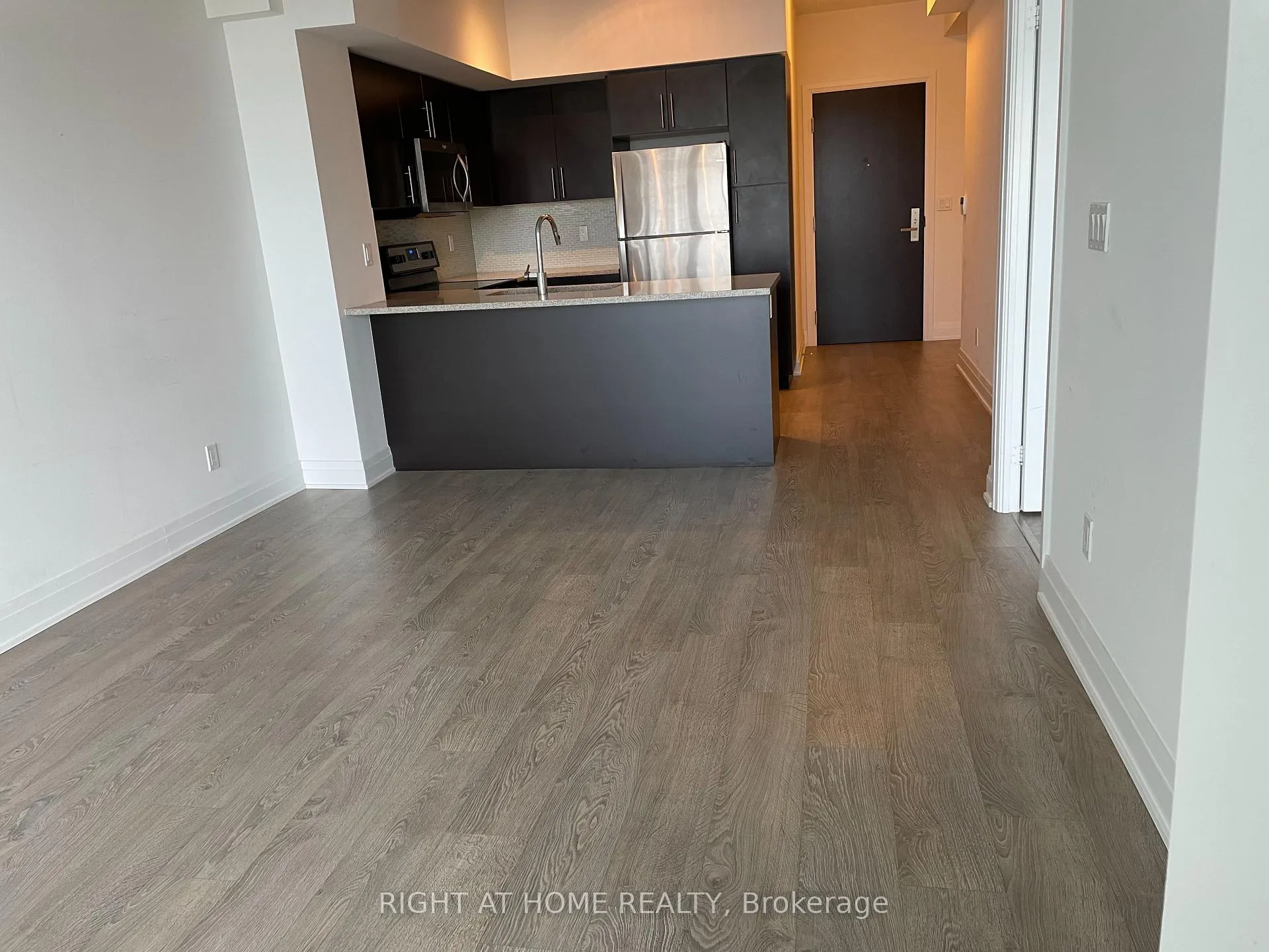 Photo 7 of Unit 410, 55 Speers Road, Oakville, Central — HOMEH