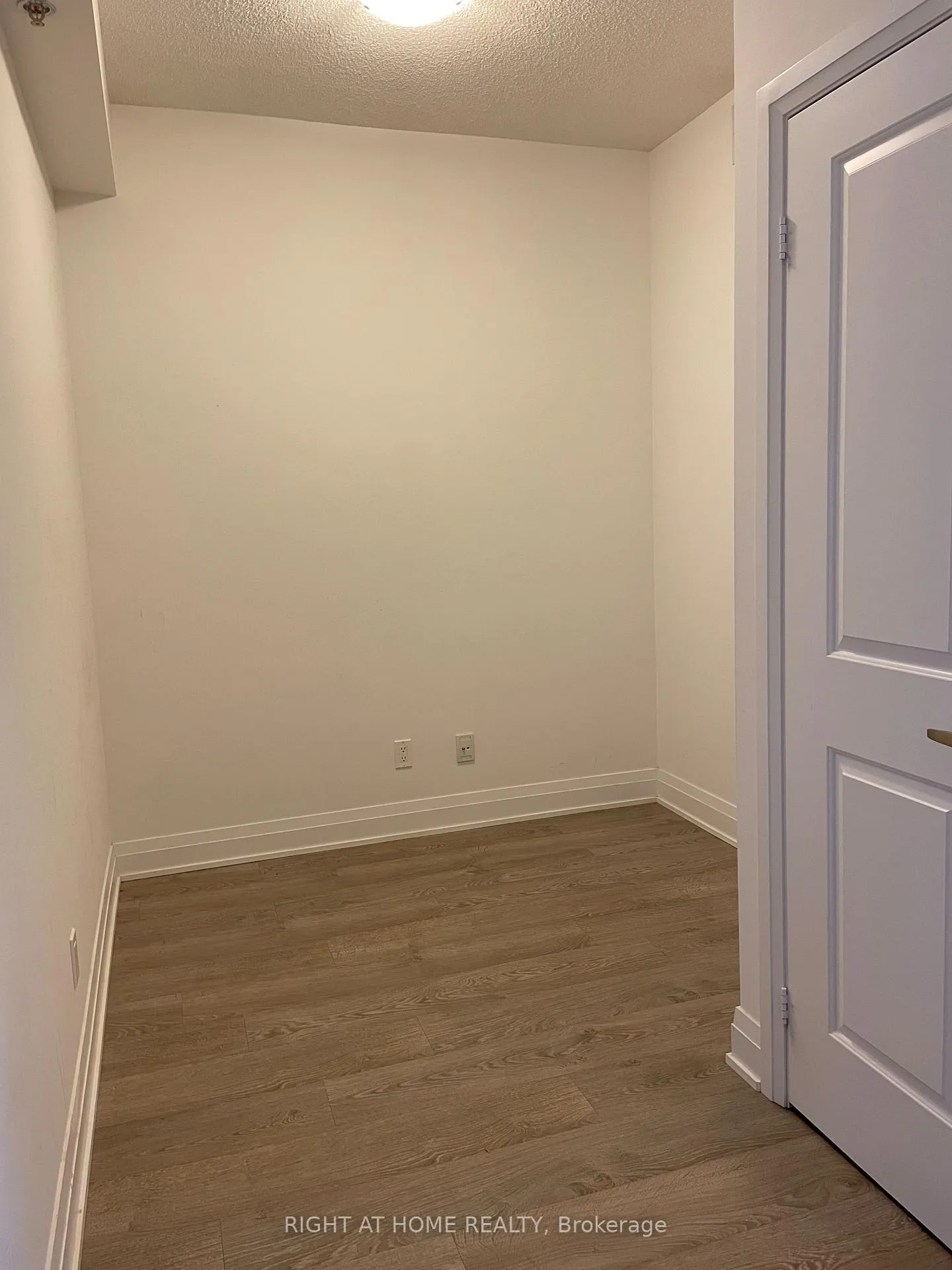 Photo 16 of Unit 410, 55 Speers Road, Oakville, Central — HOMEH