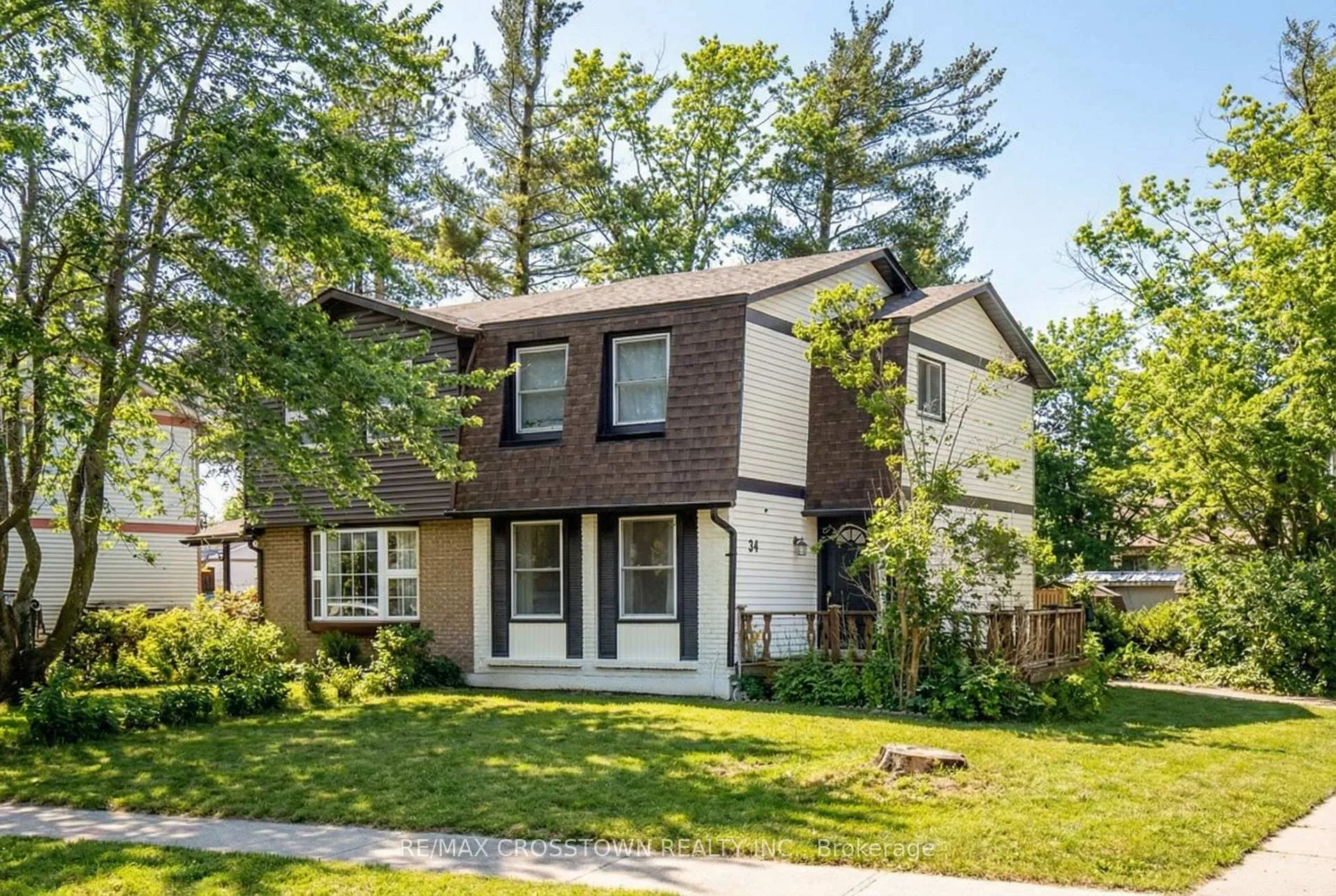 Photo 1 of 34 Kipling Place, Barrie, Letitia Heights — HOMEH