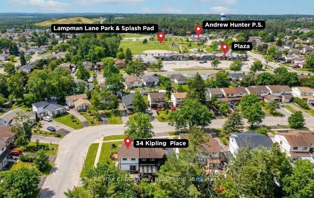 Photo 3 of 34 Kipling Place, Barrie, Letitia Heights — HOMEH
