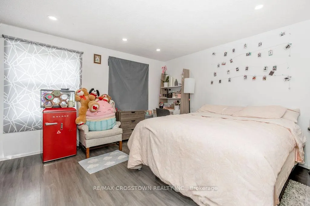 Photo 28 of 34 Kipling Place, Barrie, Letitia Heights — HOMEH