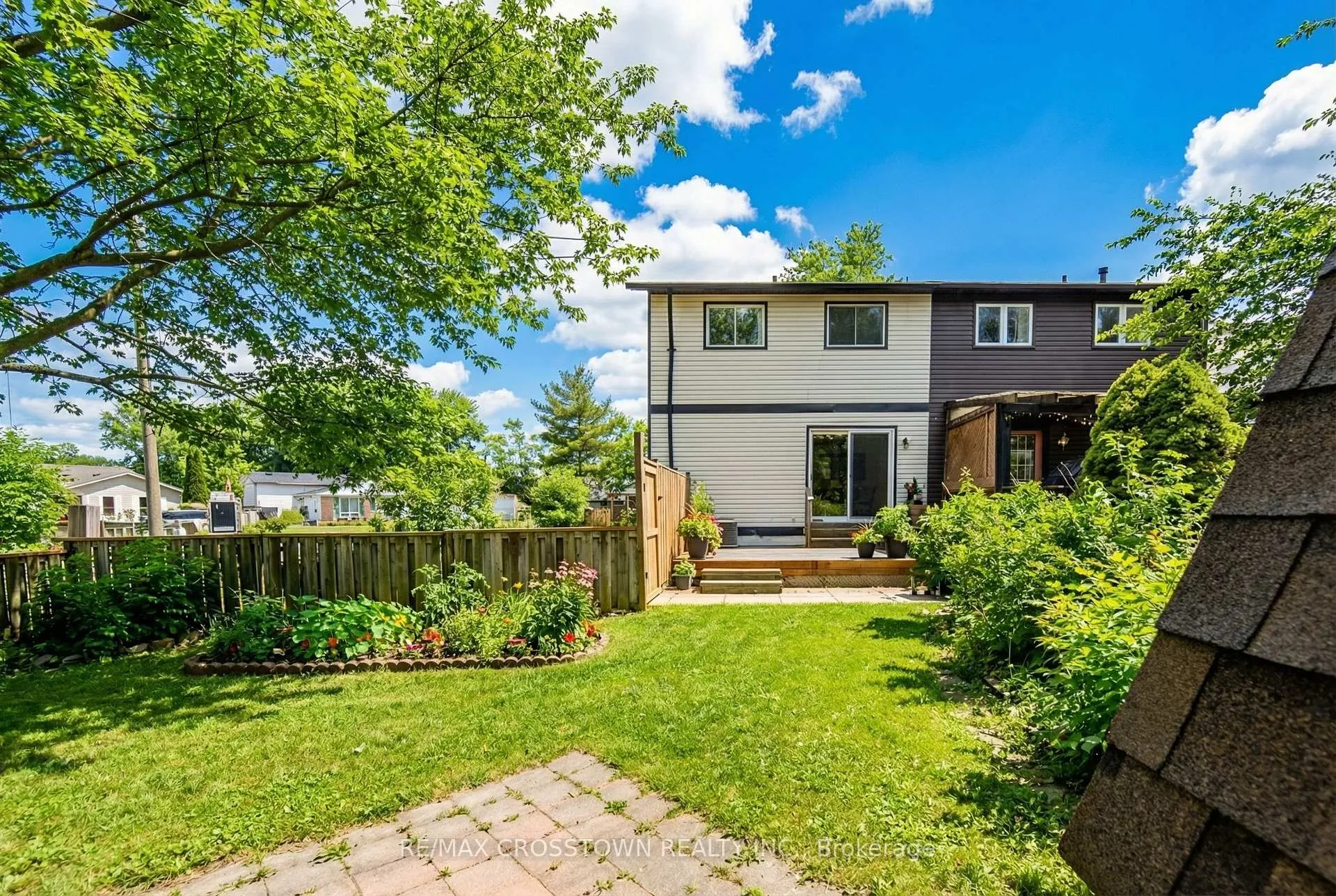 Photo 41 of 34 Kipling Place, Barrie, Letitia Heights — HOMEH