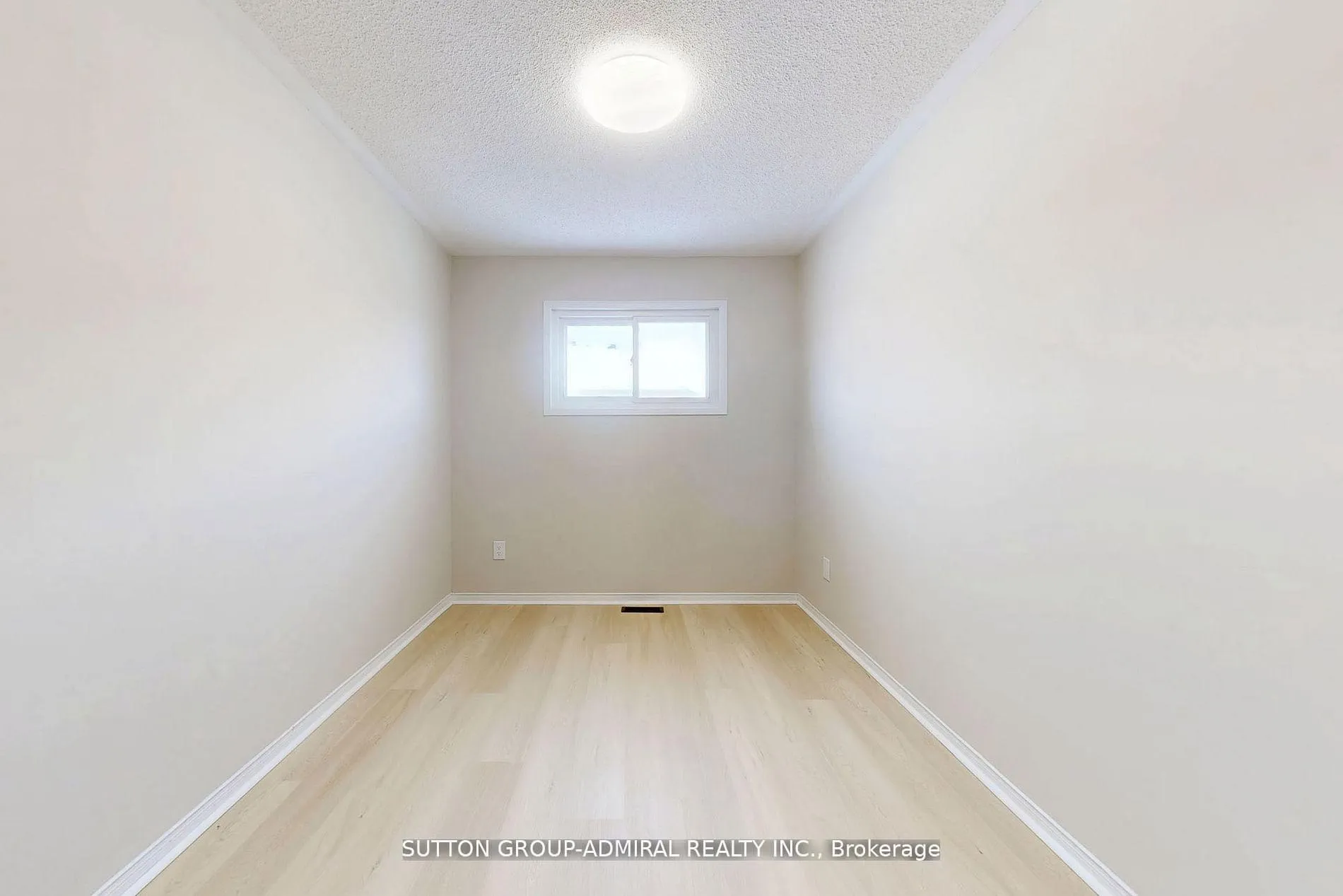 Photo 14 of 32 Kelso Crescent, Vaughan, Maple — HOMEH