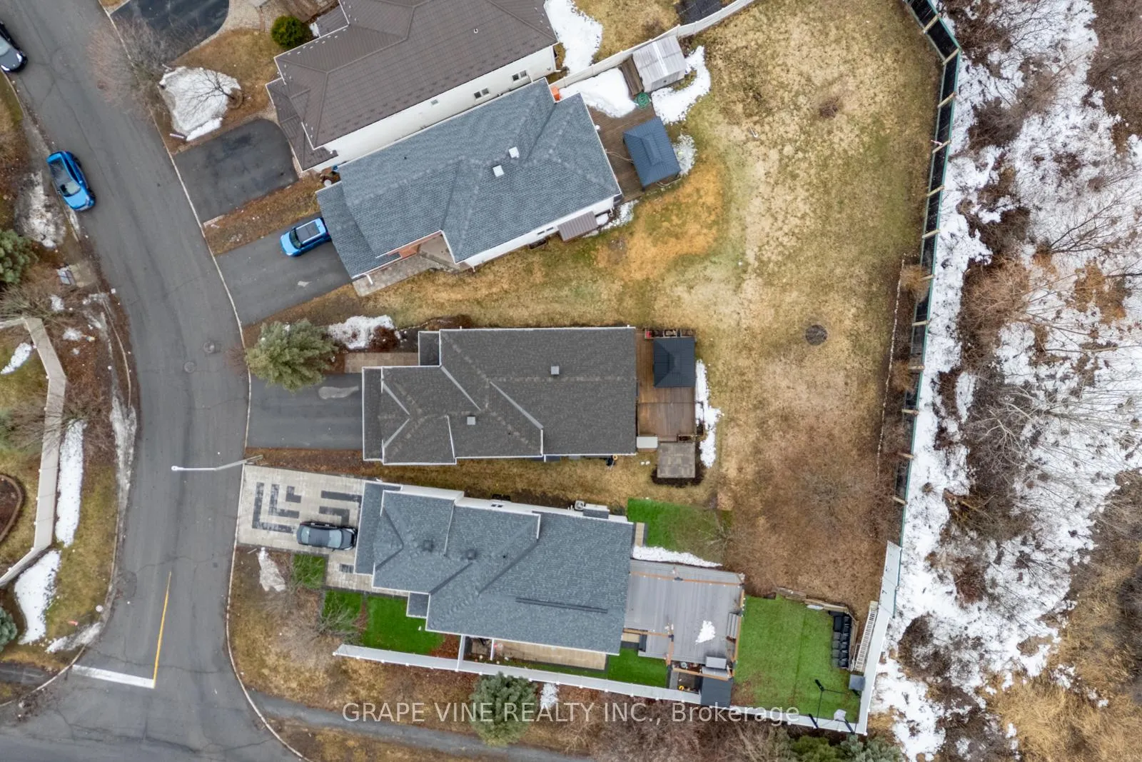 Photo 7 of 103 Rowallen Place, Ottawa, Hunt Club Park/Greenboro — HOMEH