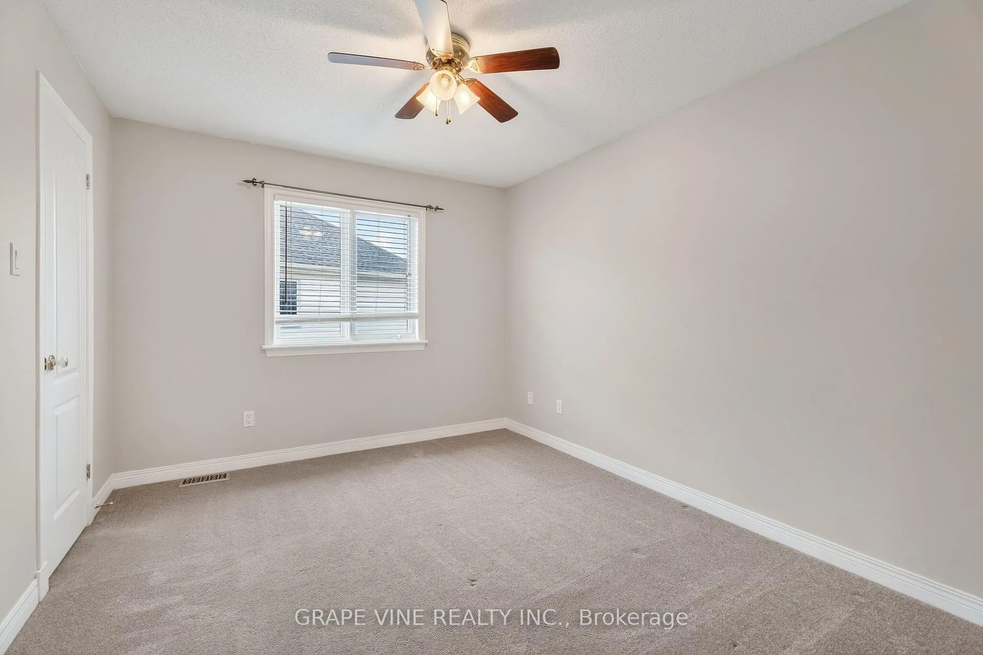 Photo 36 of 103 Rowallen Place, Ottawa, Hunt Club Park/Greenboro — HOMEH