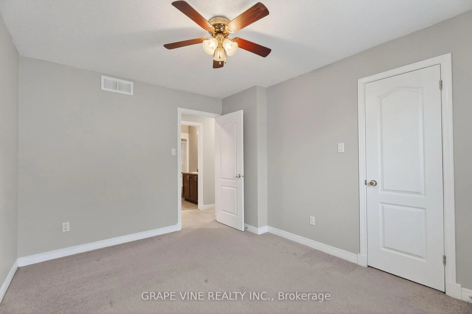 Photo 38 of 103 Rowallen Place, Ottawa, Hunt Club Park/Greenboro — HOMEH