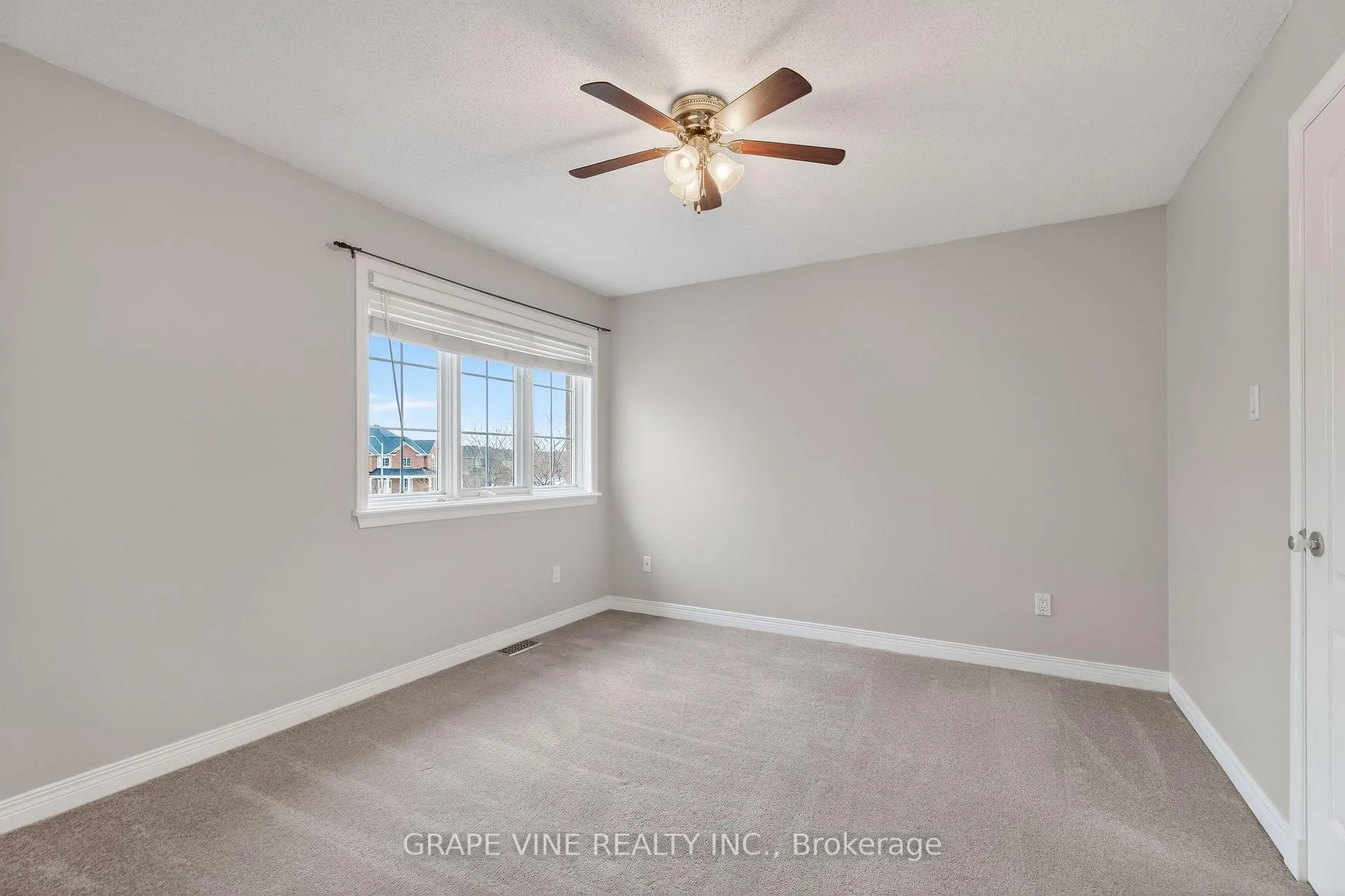Photo 39 of 103 Rowallen Place, Ottawa, Hunt Club Park/Greenboro — HOMEH