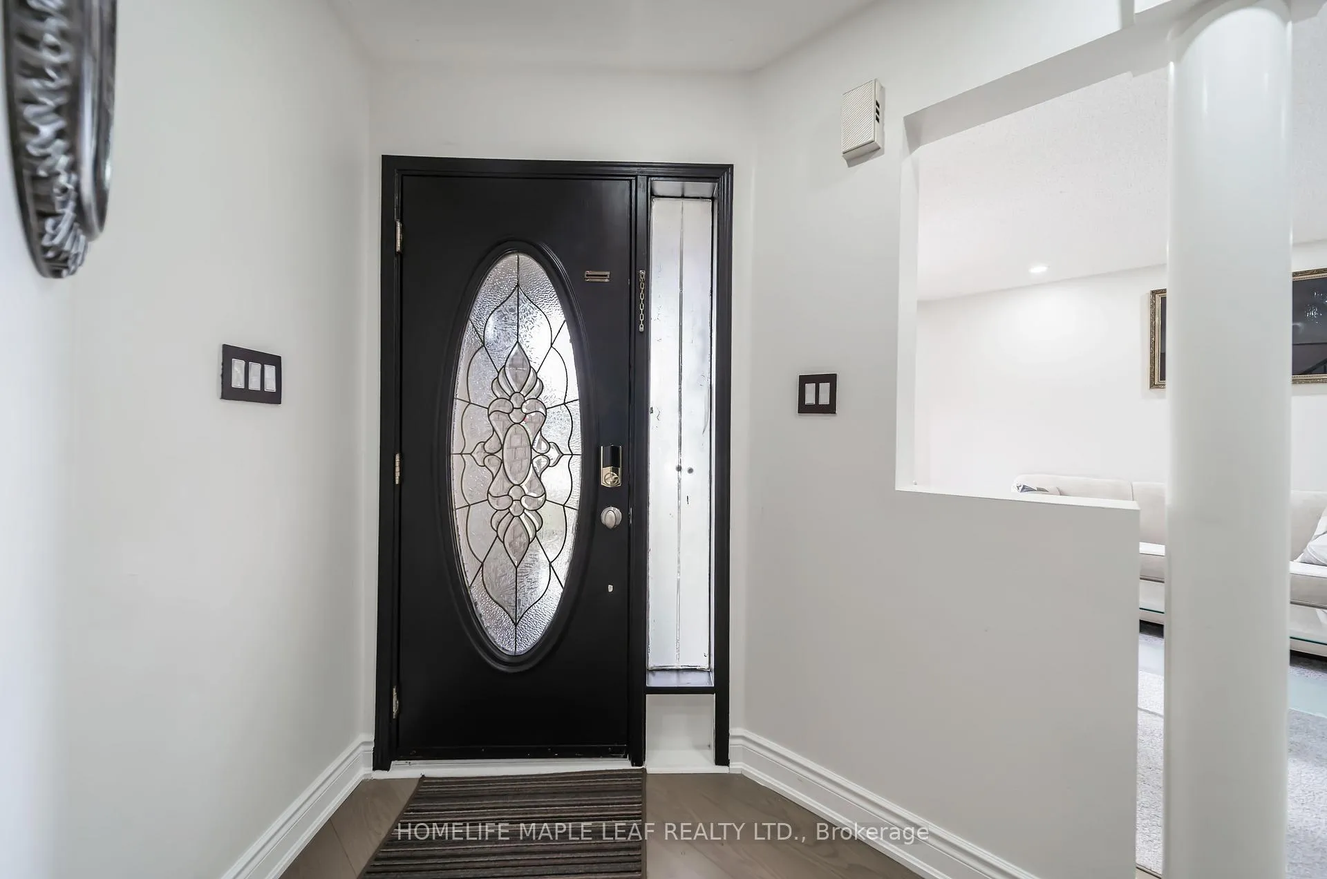 Photo 4 of 27 Beaverhall Road, Brampton, Brampton West — HOMEH