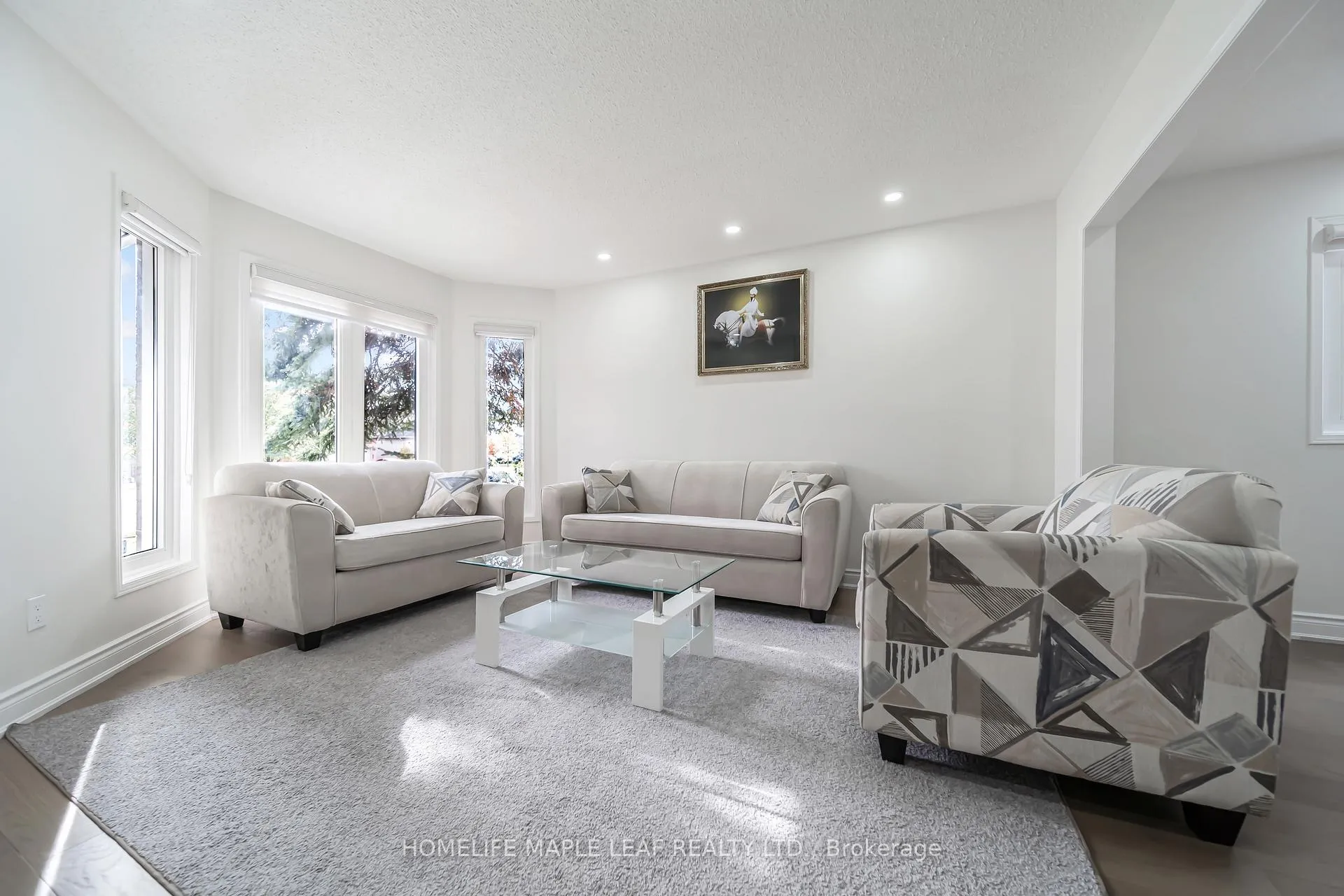 Photo 5 of 27 Beaverhall Road, Brampton, Brampton West — HOMEH