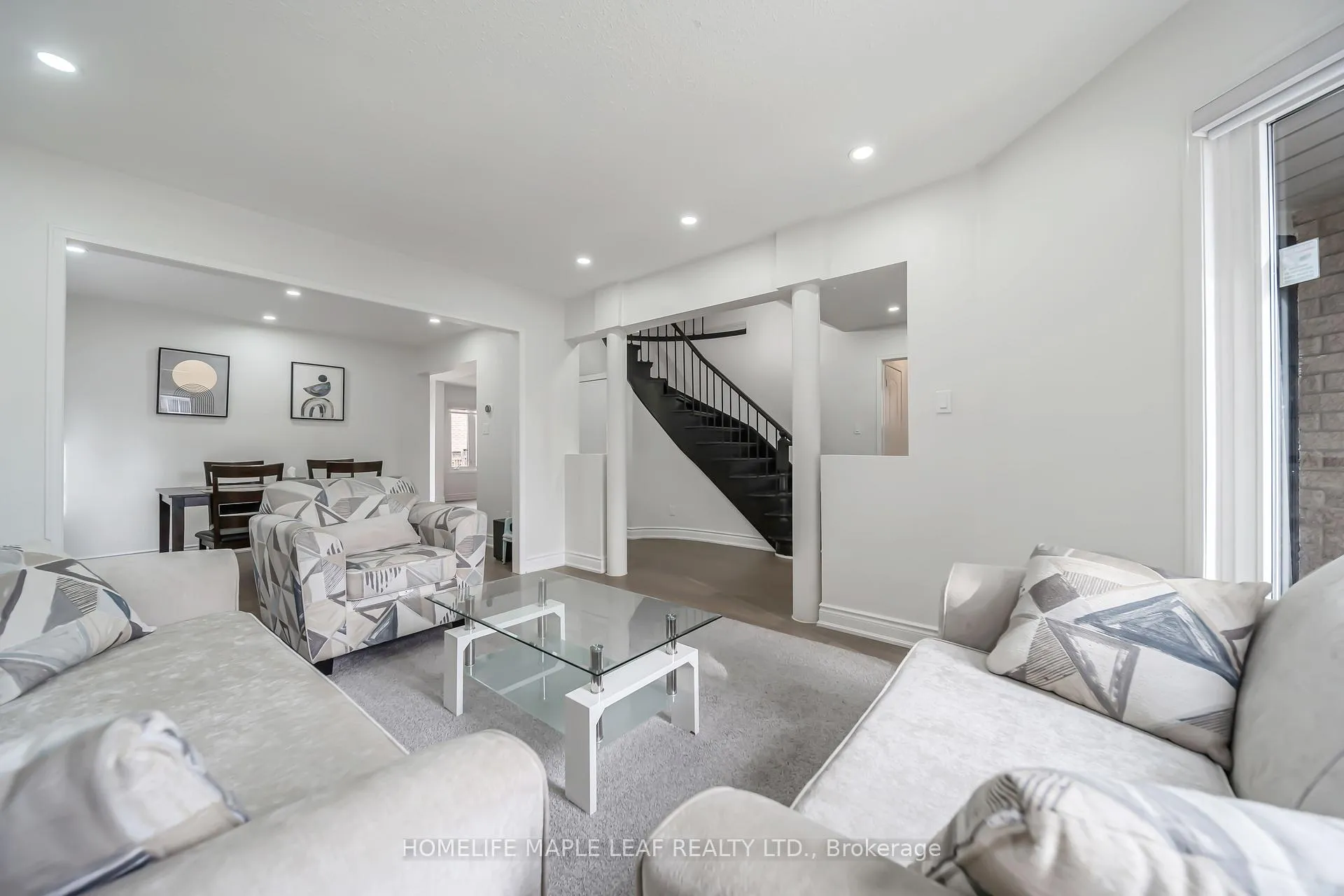Photo 6 of 27 Beaverhall Road, Brampton, Brampton West — HOMEH
