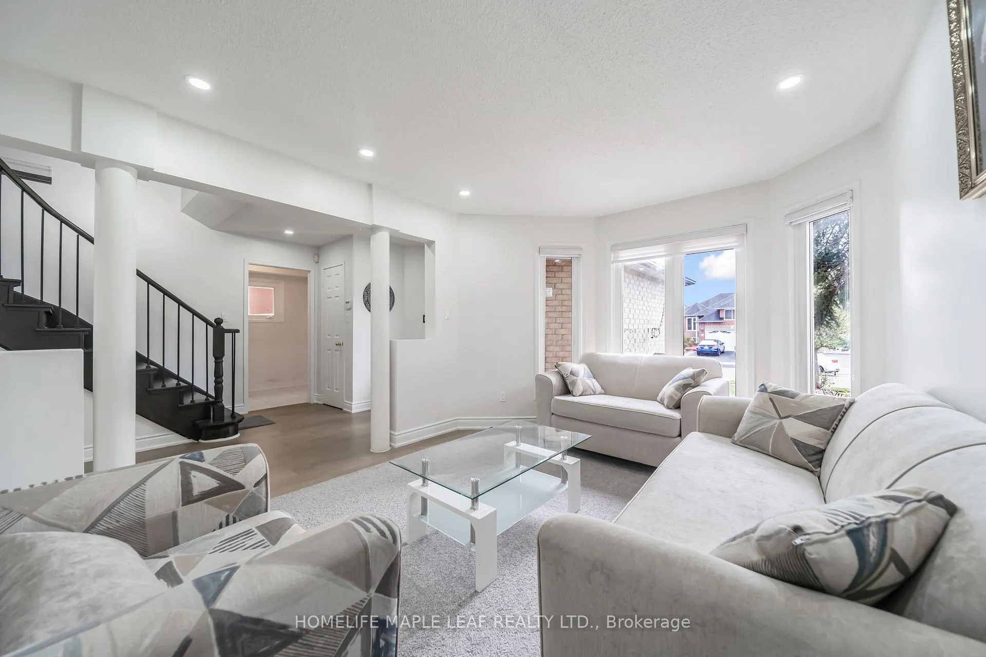 Photo 7 of 27 Beaverhall Road, Brampton, Brampton West — HOMEH