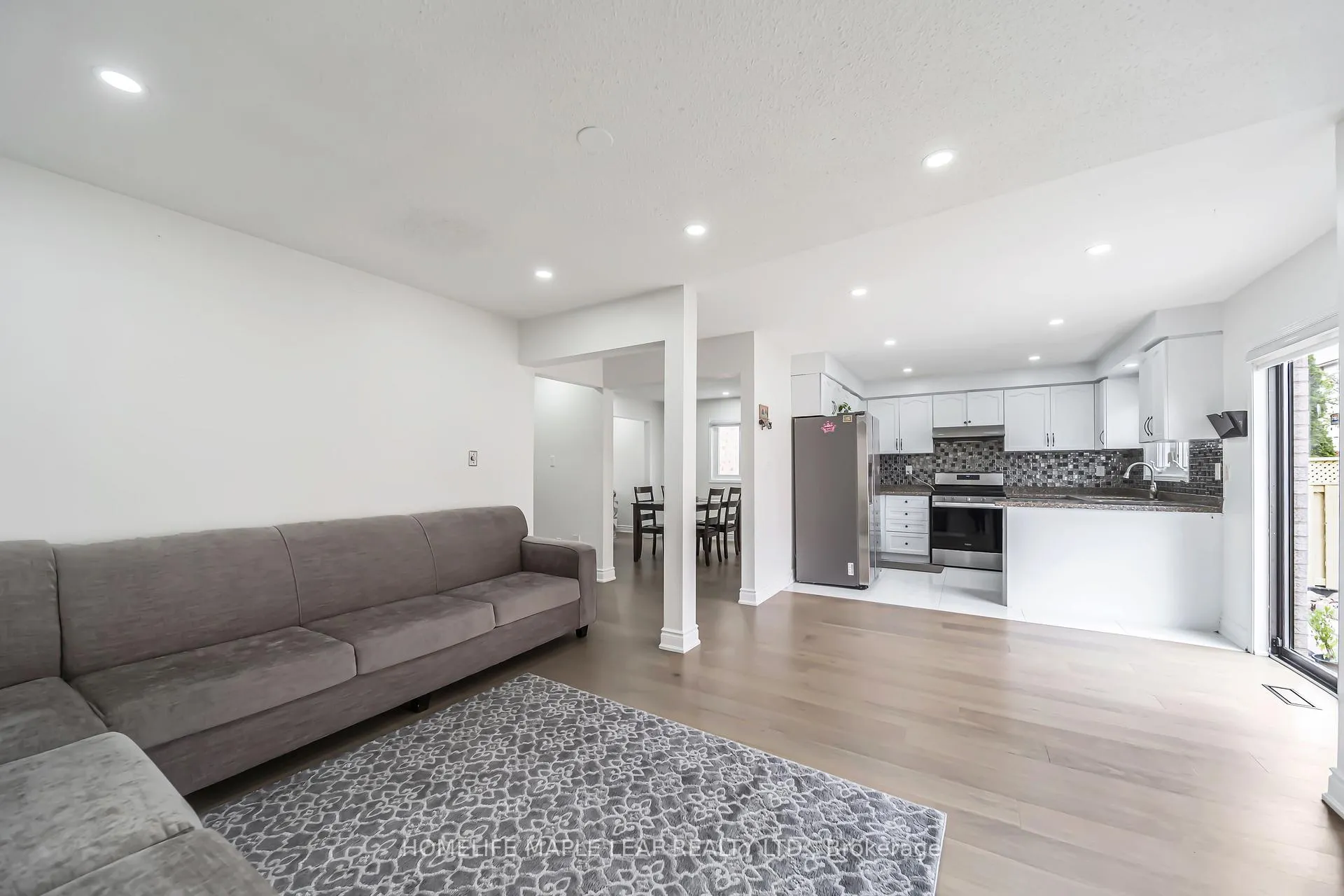 Photo 14 of 27 Beaverhall Road, Brampton, Brampton West — HOMEH