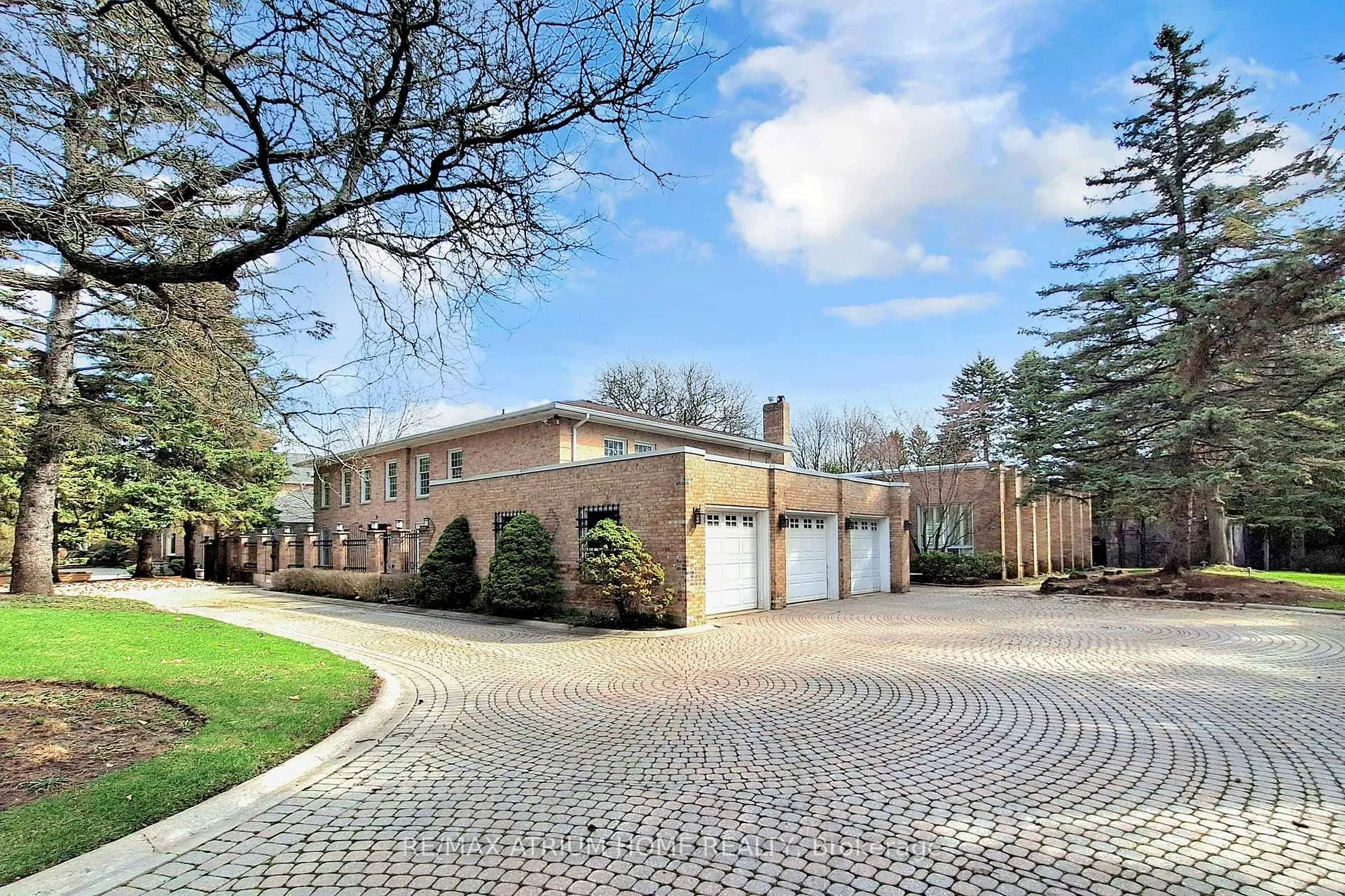 Photo of 19 Limcombe Drive
