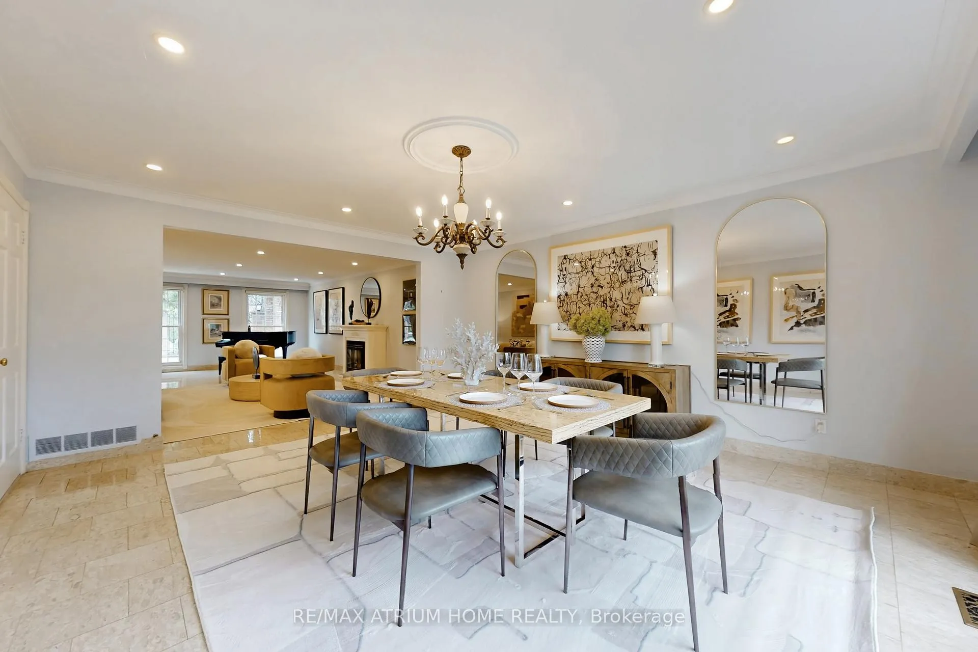 Photo 10 of 19 Limcombe Drive, Markham, Bayview Glen — HOMEH