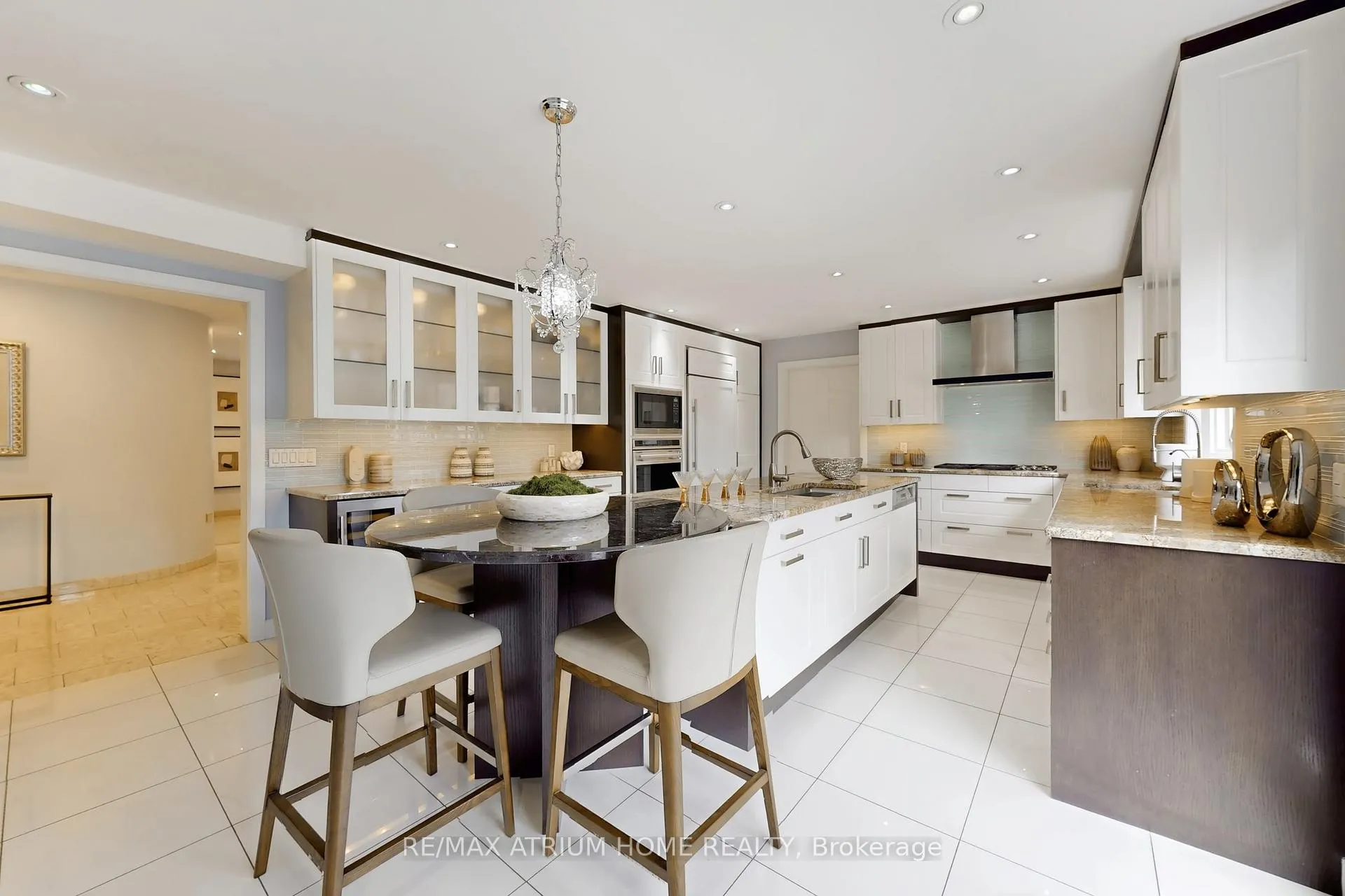 Photo 12 of 19 Limcombe Drive, Markham, Bayview Glen — HOMEH
