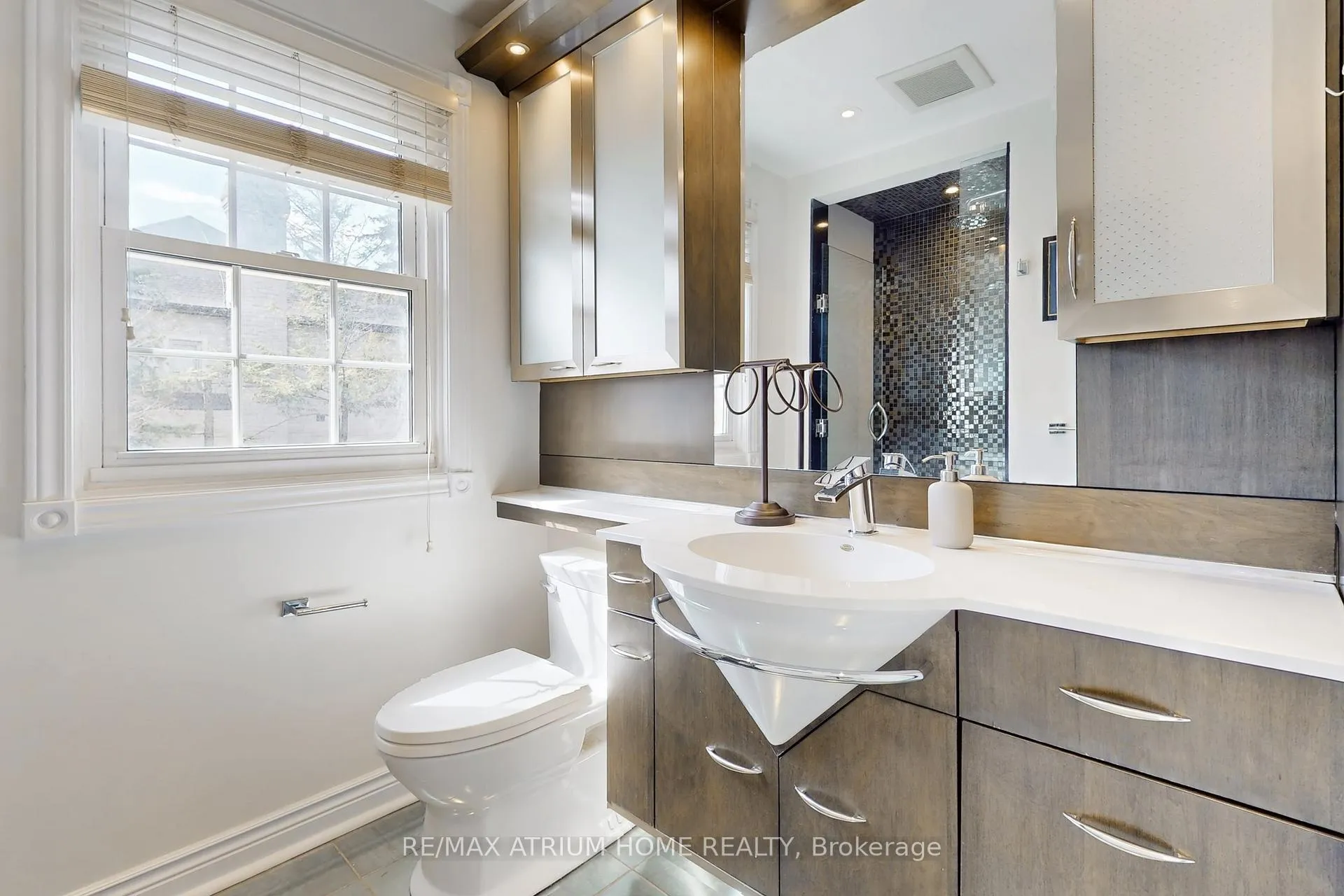 Photo 30 of 19 Limcombe Drive, Markham, Bayview Glen — HOMEH