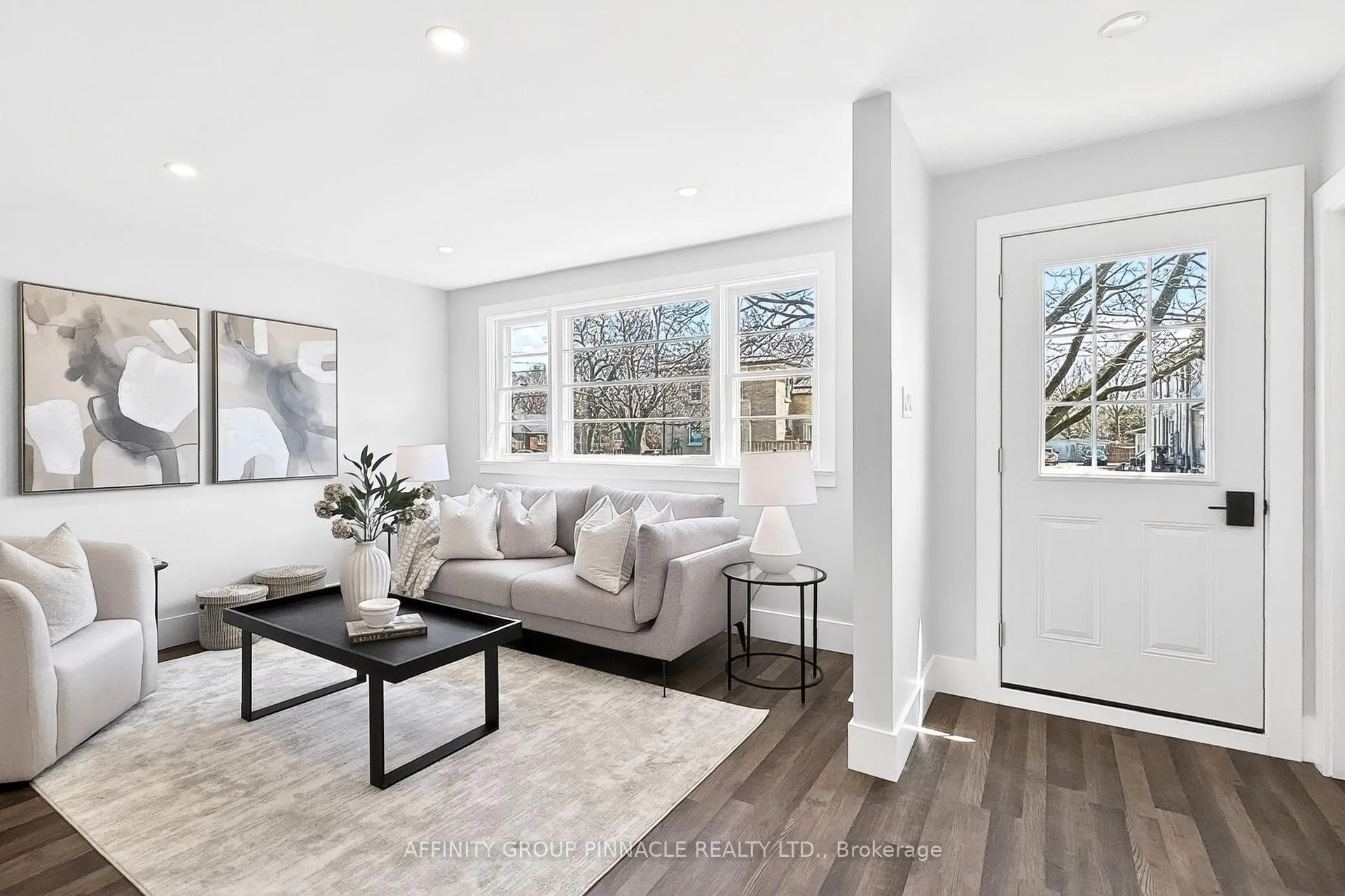 Photo 4 of 162 University Avenue E, Cobourg — HOMEH