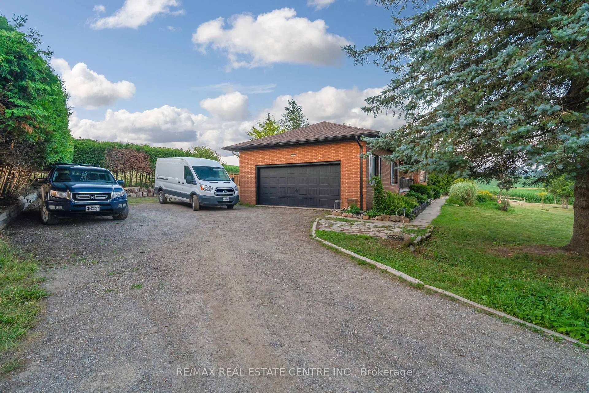 Photo 5 of 5295 Fifth Line, Erin, Rural Erin — HOMEH