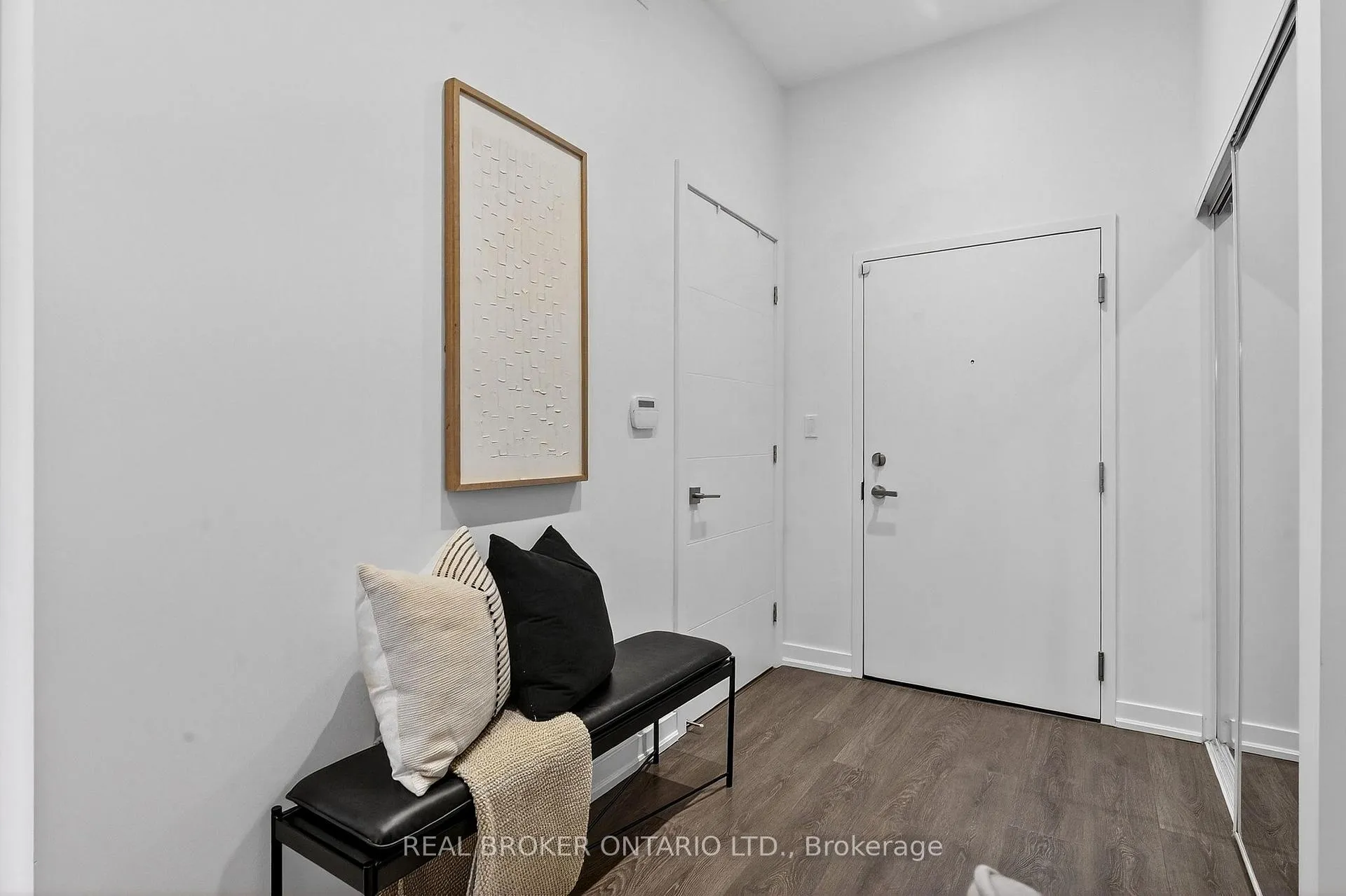 Photo 7 of Unit 418, 4040 Upper Middle Road, Burlington, Tansley — HOMEH