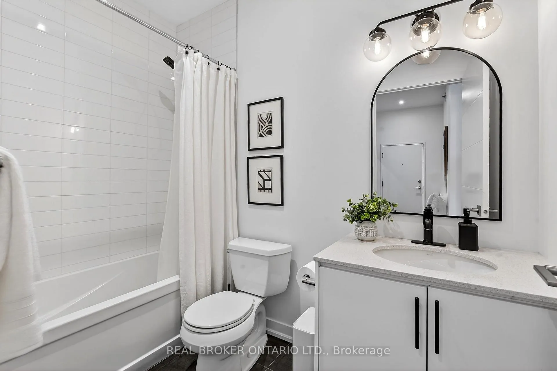 Photo 9 of Unit 418, 4040 Upper Middle Road, Burlington, Tansley — HOMEH