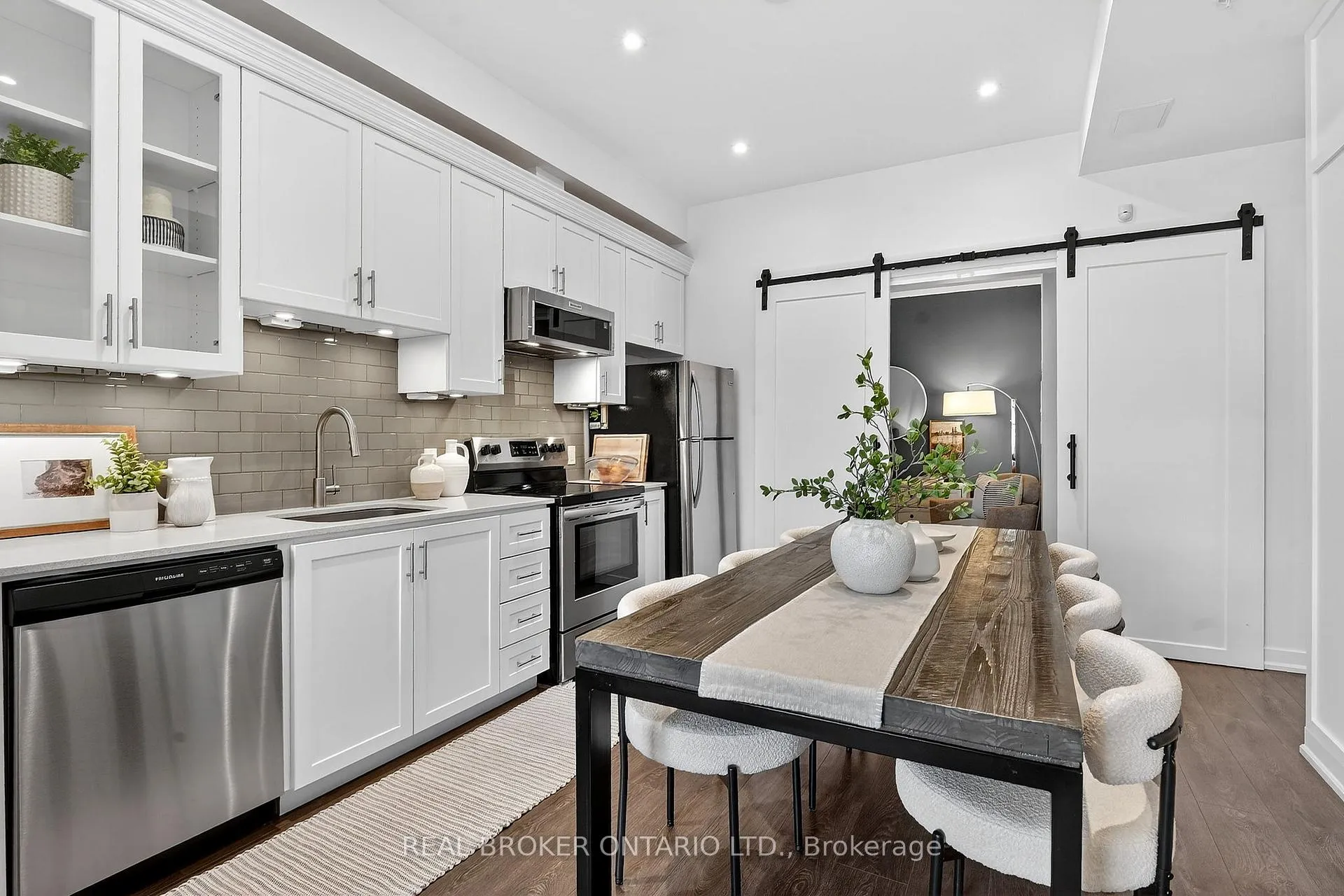 Photo 17 of Unit 418, 4040 Upper Middle Road, Burlington, Tansley — HOMEH