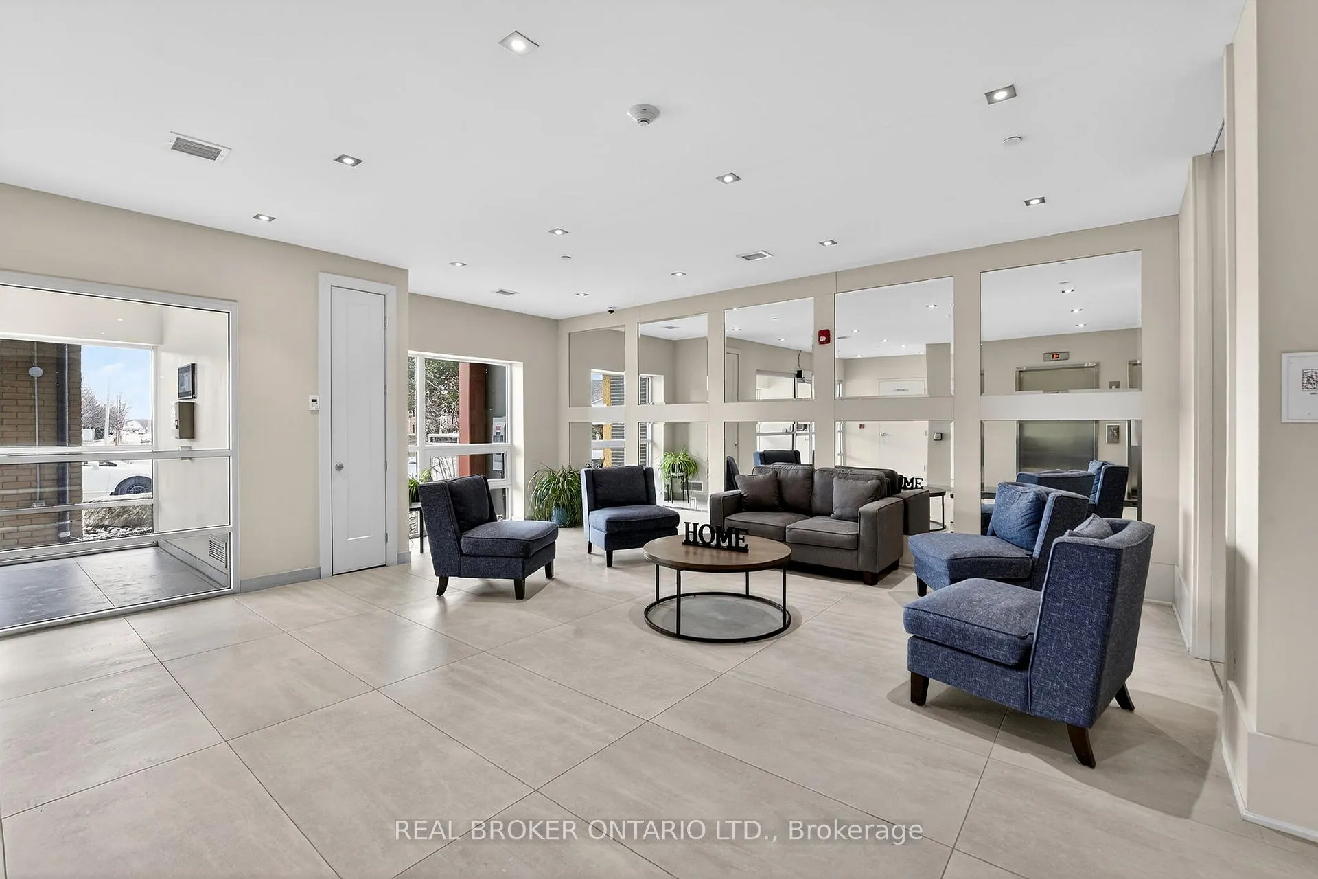 Photo 30 of Unit 418, 4040 Upper Middle Road, Burlington, Tansley — HOMEH