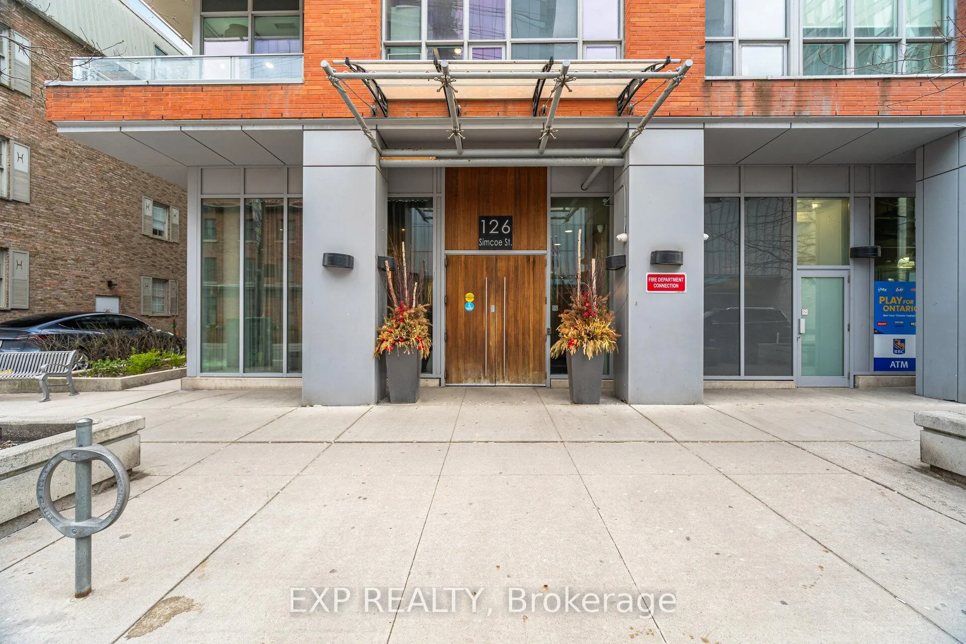 Photo 2 of Unit 1907, 126 Simcoe Street, Toronto, Waterfront Communities — HOMEH