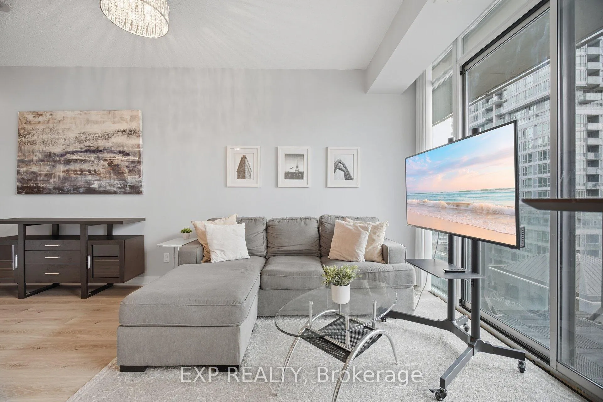 Photo 12 of Unit 1907, 126 Simcoe Street, Toronto, Waterfront Communities — HOMEH