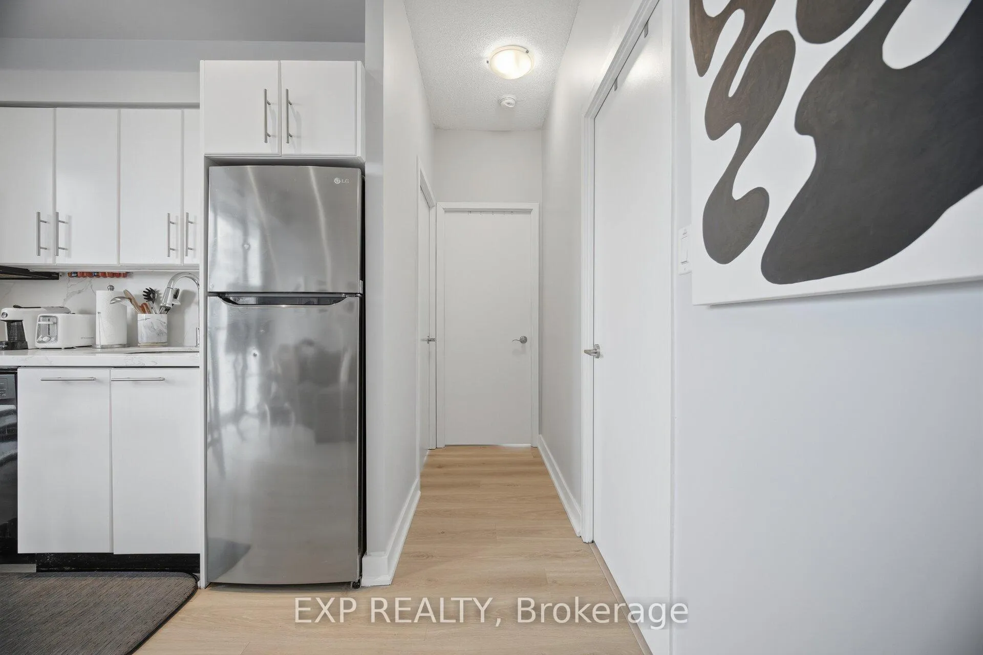 Photo 19 of Unit 1907, 126 Simcoe Street, Toronto, Waterfront Communities — HOMEH
