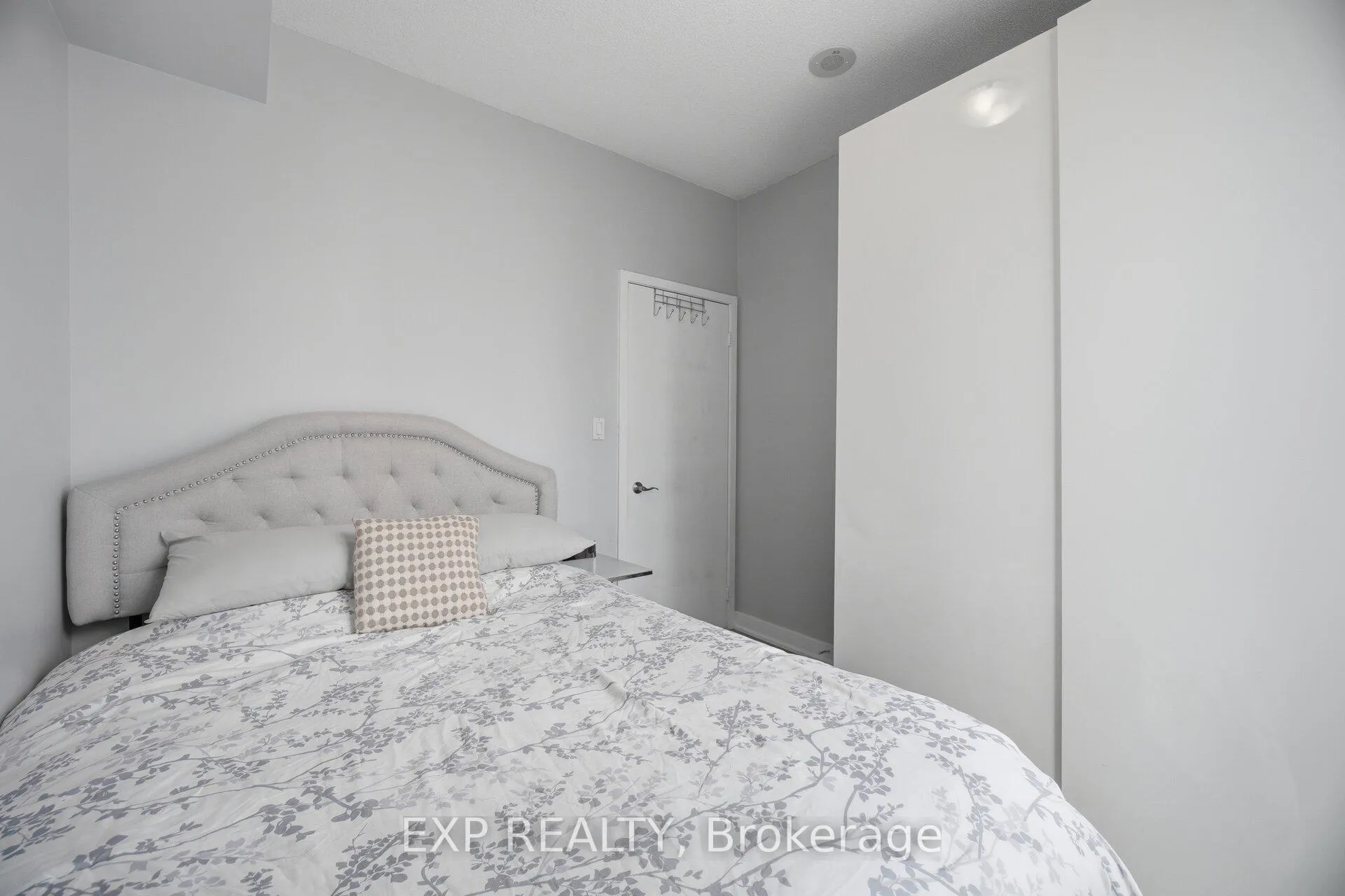 Photo 25 of Unit 1907, 126 Simcoe Street, Toronto, Waterfront Communities — HOMEH