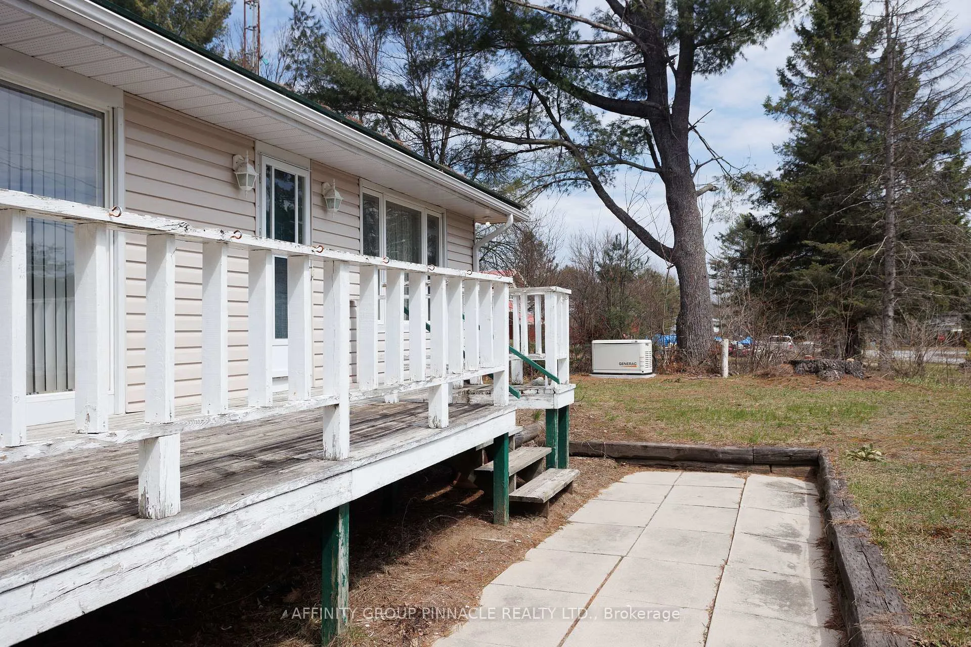 Photo 4 of 14 Hilton's Point Road, Kawartha Lakes, Laxton/Digby/Longford — HOMEH