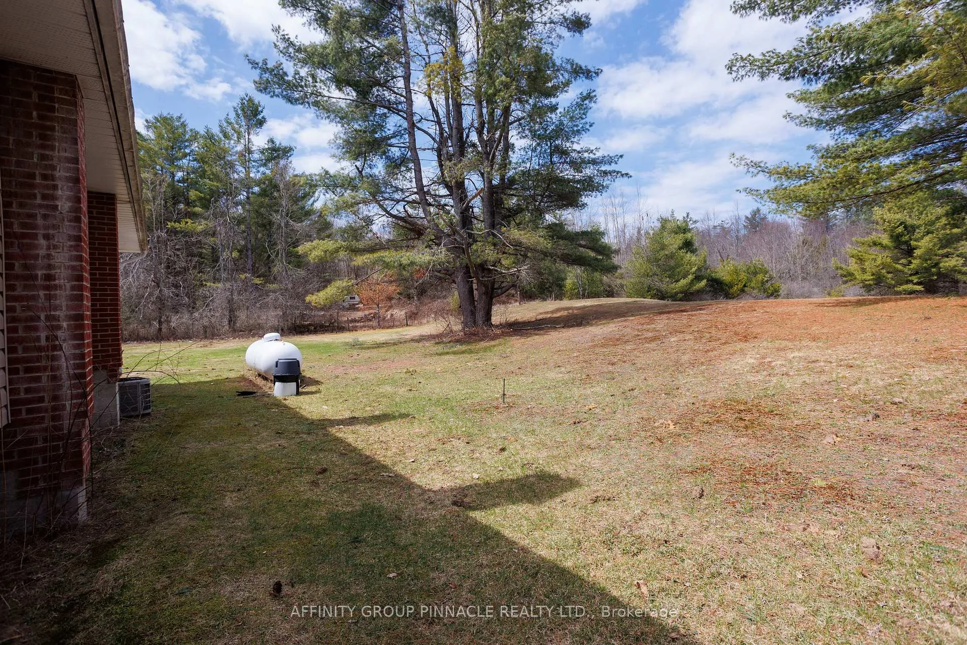 Photo 30 of 14 Hilton's Point Road, Kawartha Lakes, Laxton/Digby/Longford — HOMEH