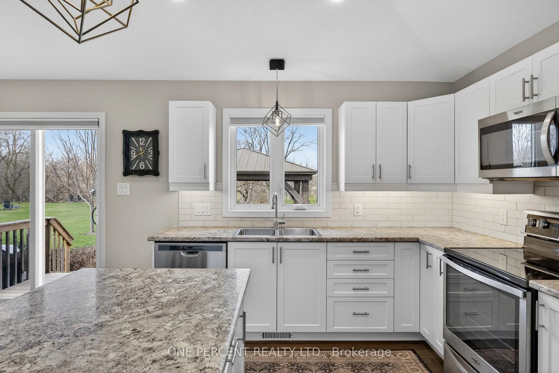Photo 10 of 3012 Drew Drive, North Dundas, North Dundas (Mountain) Twp — HOMEH