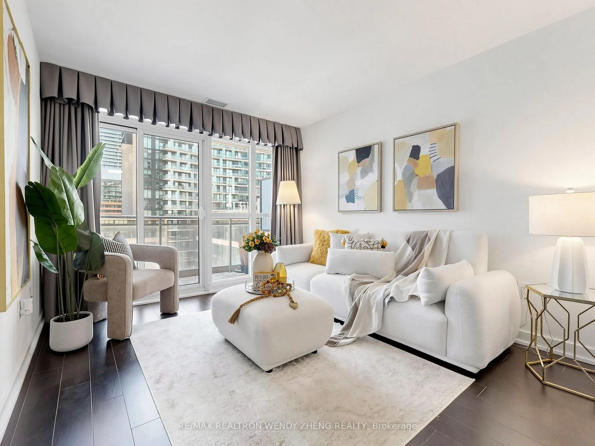 Photo 6 of Unit 1055, 10 Capreol Court, Toronto, Waterfront Communities — HOMEH
