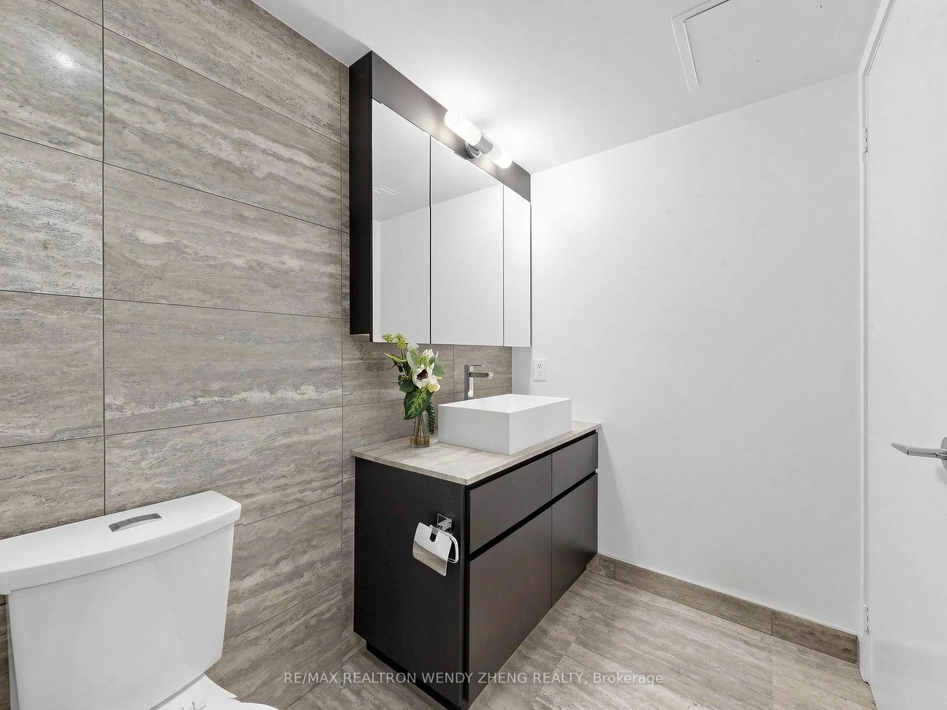 Photo 17 of Unit 1055, 10 Capreol Court, Toronto, Waterfront Communities — HOMEH