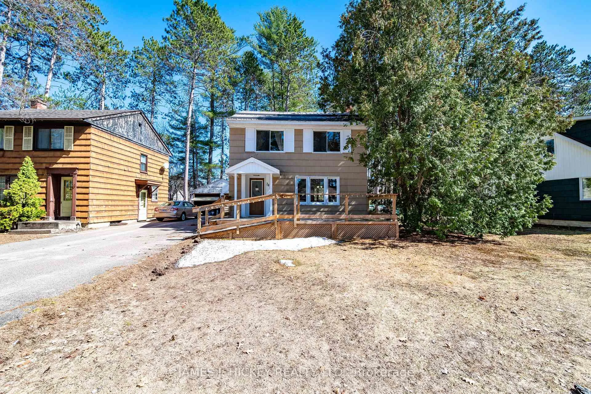 Photo 2 of 34 Faraday Crescent, Deep River, Deep River — HOMEH
