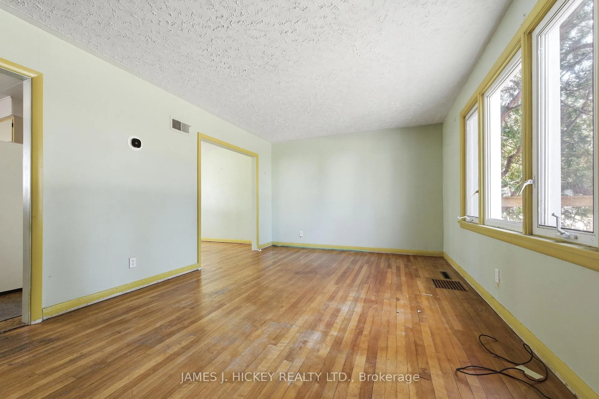 Photo 3 of 34 Faraday Crescent, Deep River, Deep River — HOMEH