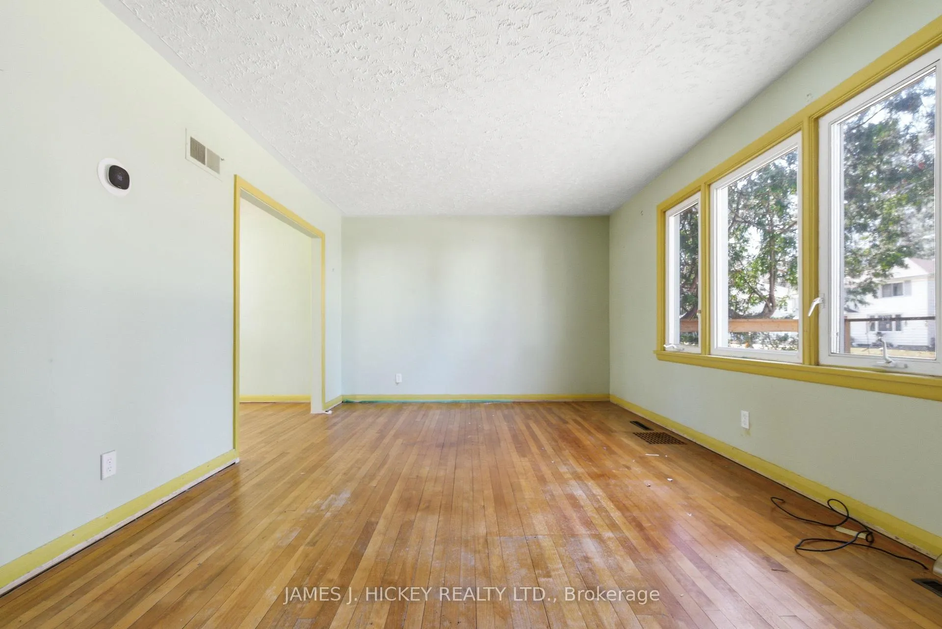 Photo 4 of 34 Faraday Crescent, Deep River, Deep River — HOMEH