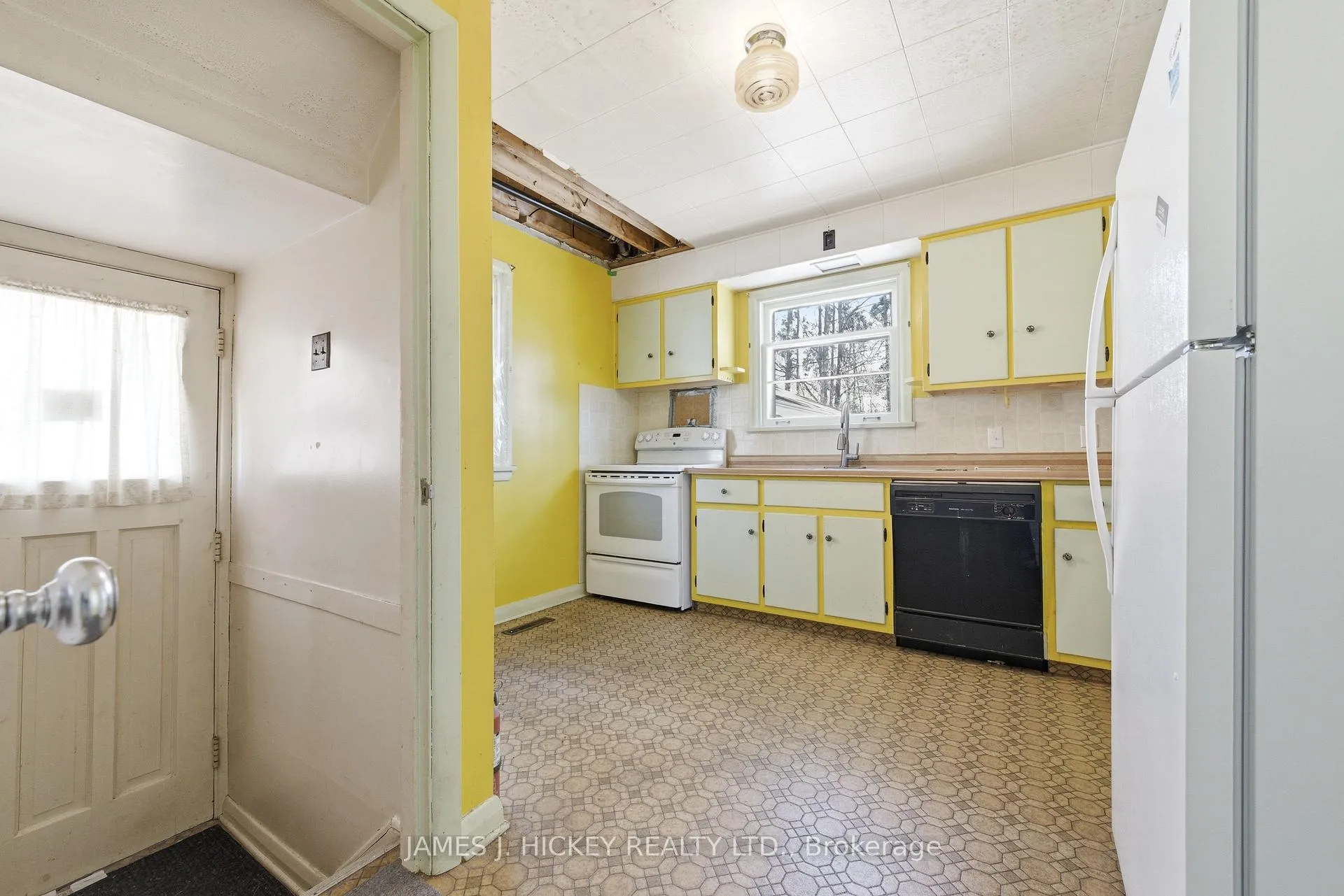 Photo 14 of 34 Faraday Crescent, Deep River, Deep River — HOMEH