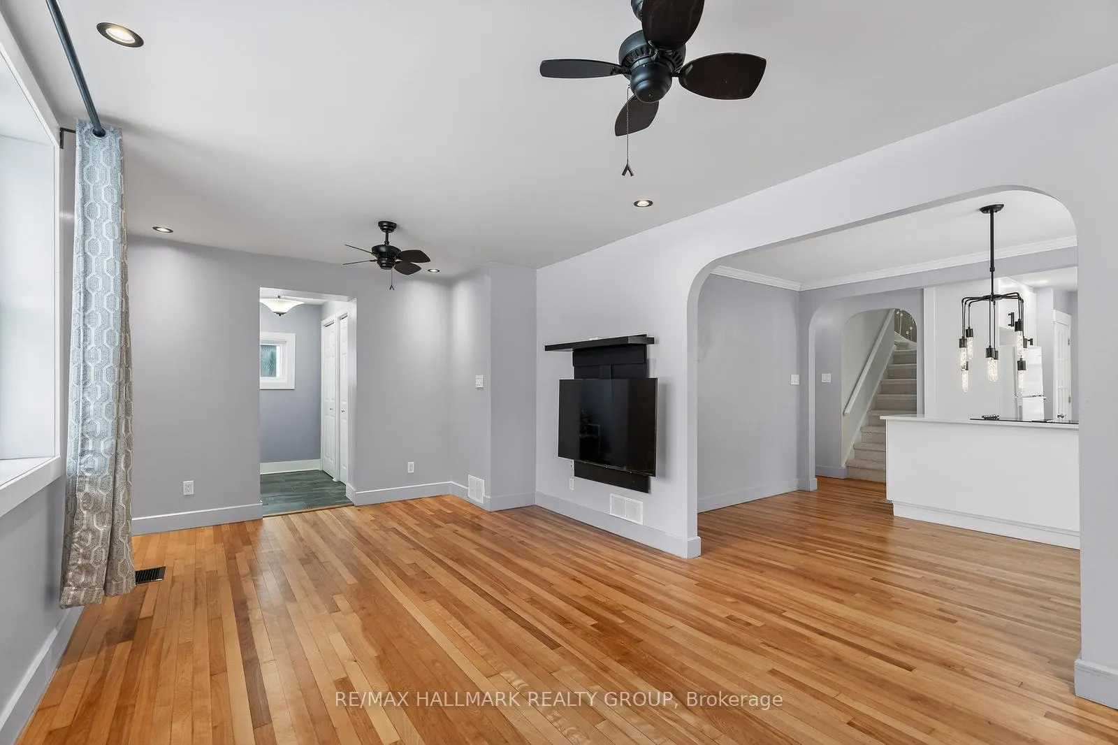 Photo 10 of 170 Donald Street, Ottawa, Overbrook/Castle Heights — HOMEH